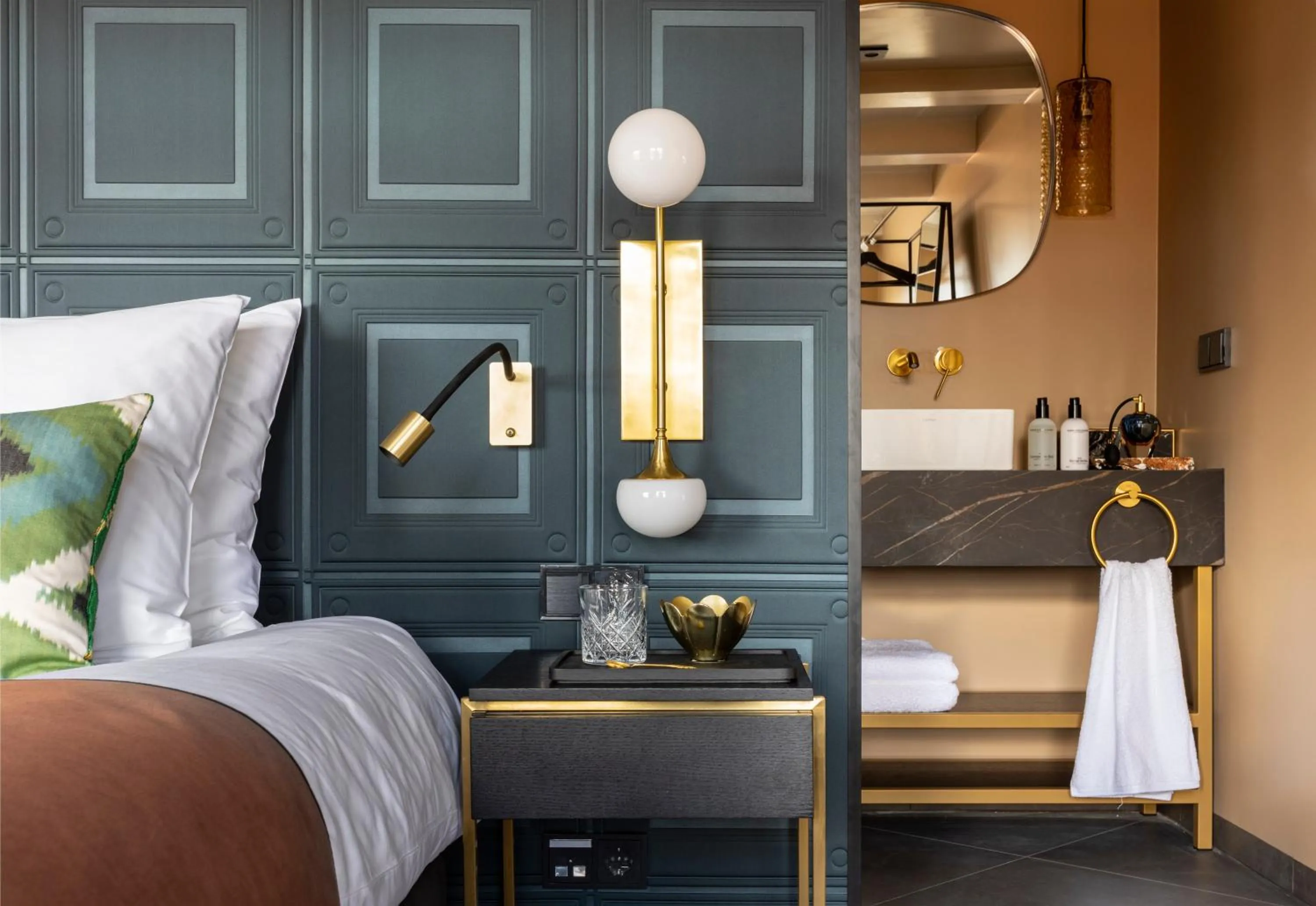 Property building, Bed in Poorter Boutique Hotel Brielle