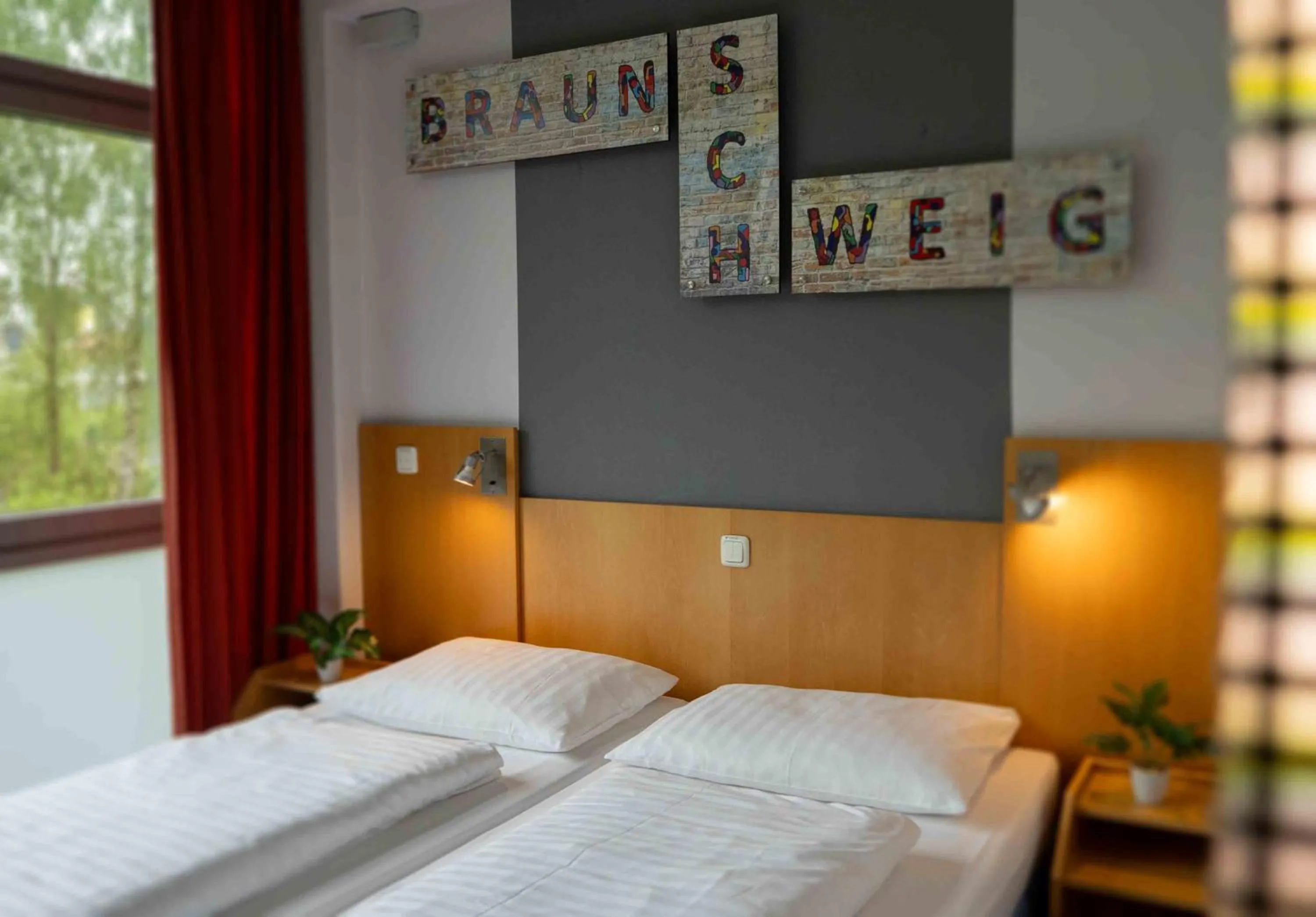 Bed in Plaza Inn Braunschweig City Nord