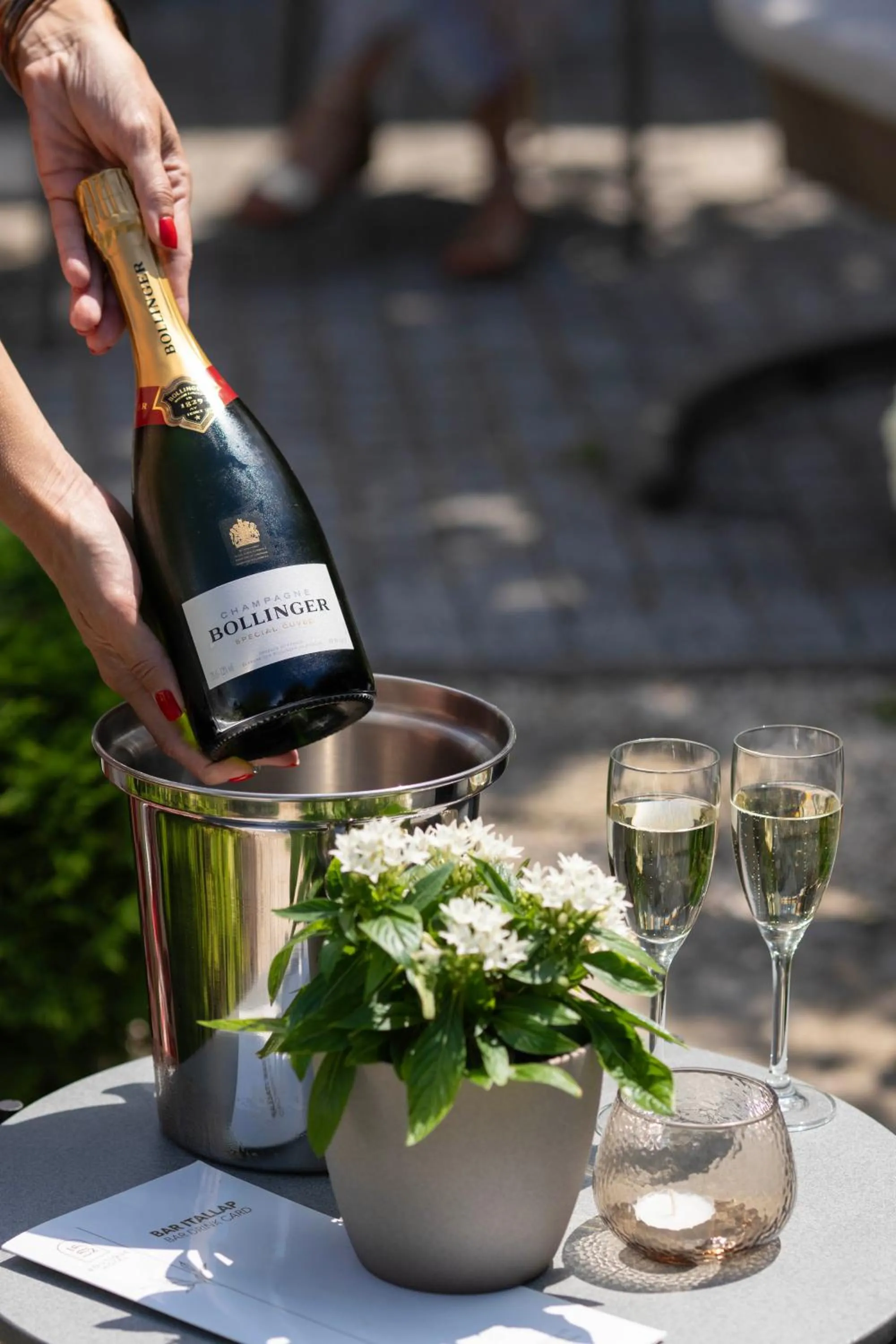 Drinks in 1552 Boutique Hotel