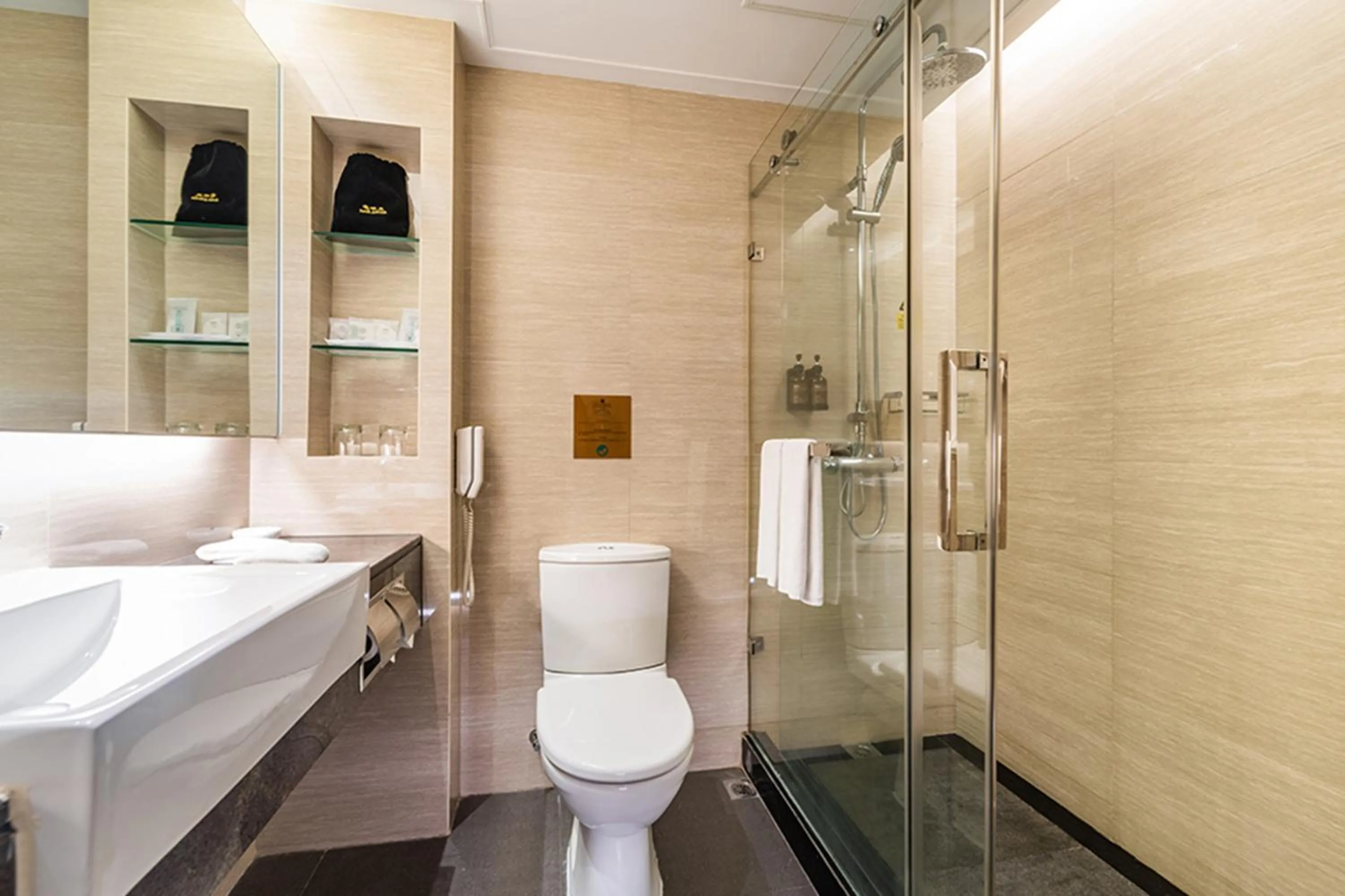 Toilet in Millennium Harbourview Hotel Xiamen