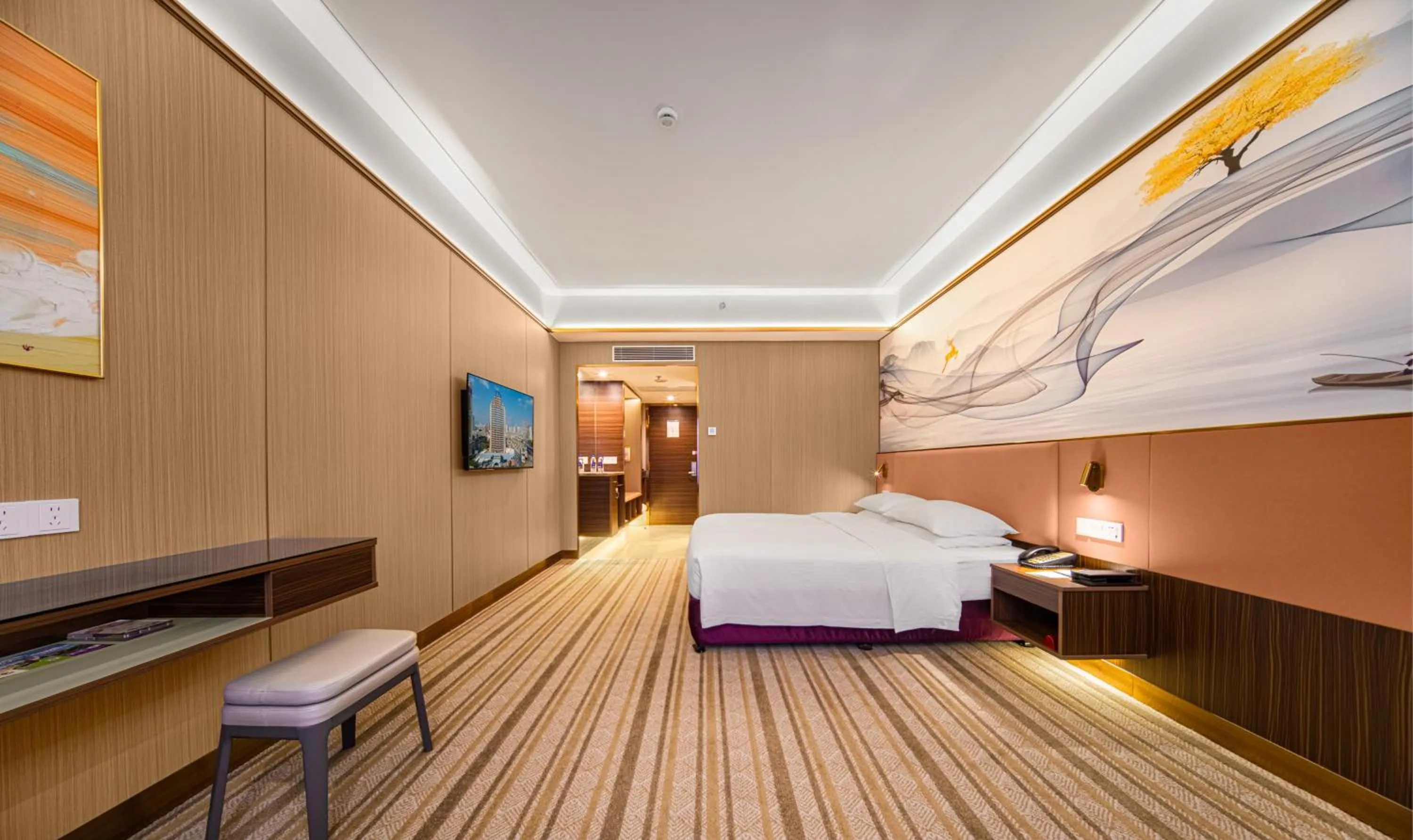 Photo of the whole room, Bed in Millennium Harbourview Hotel Xiamen