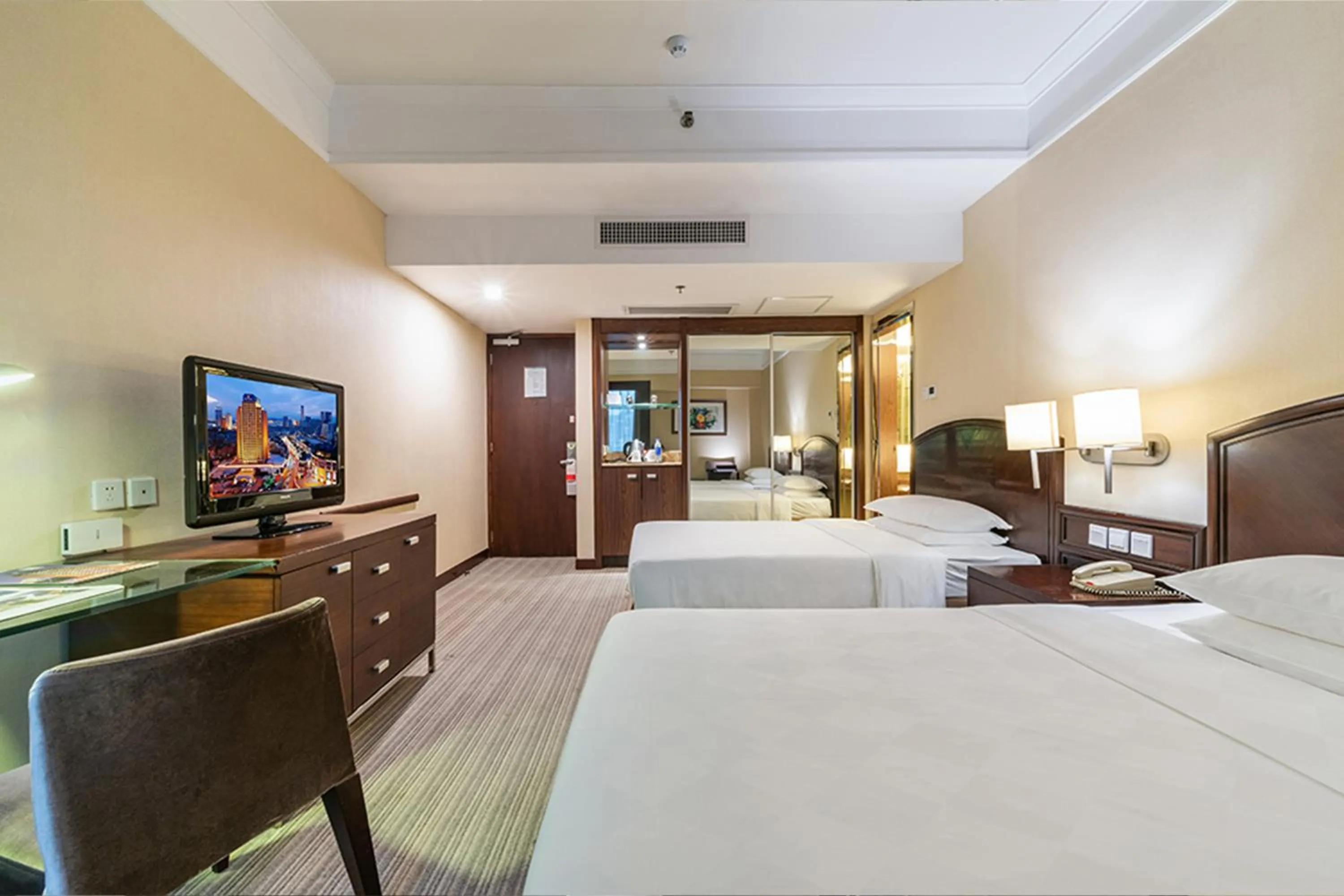 Bedroom, Bed in Millennium Harbourview Hotel Xiamen