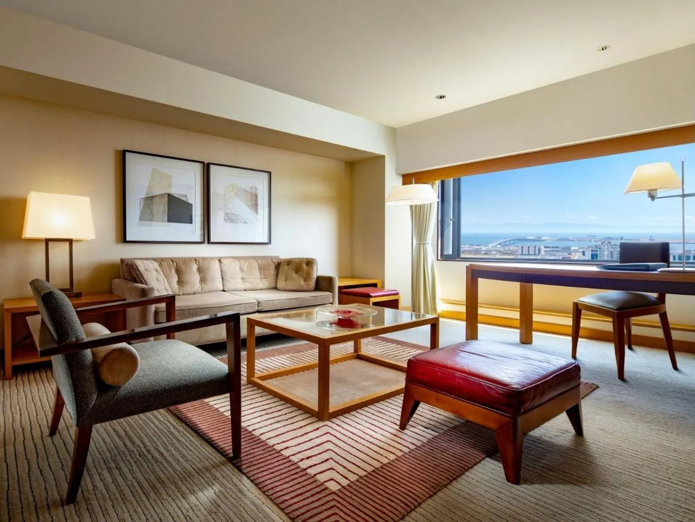 Living room in Kobe Portopia Hotel