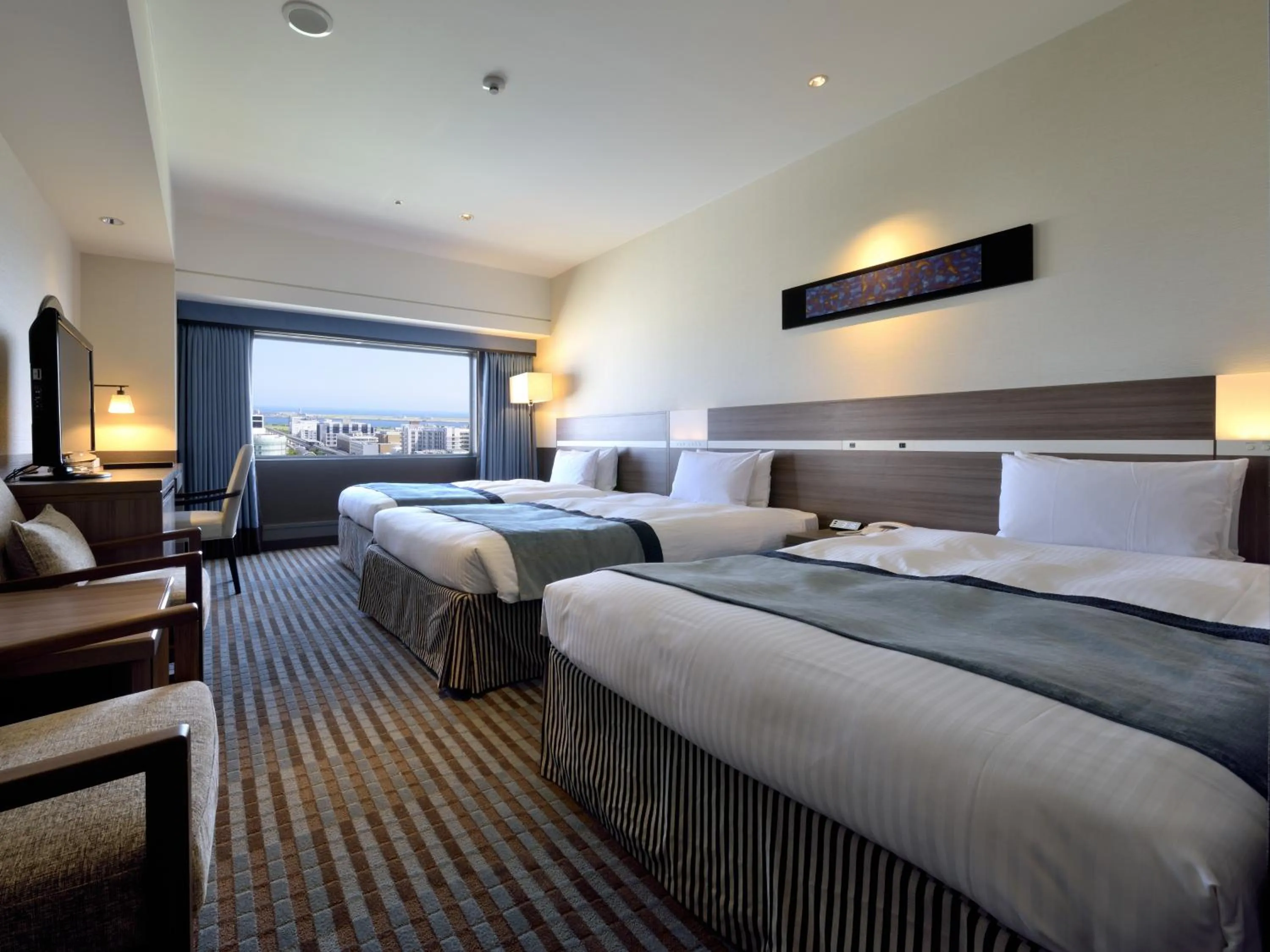 Bedroom, Bed in Kobe Portopia Hotel