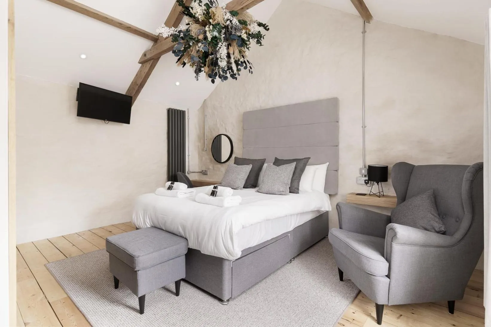 Bed in The Old House 1147