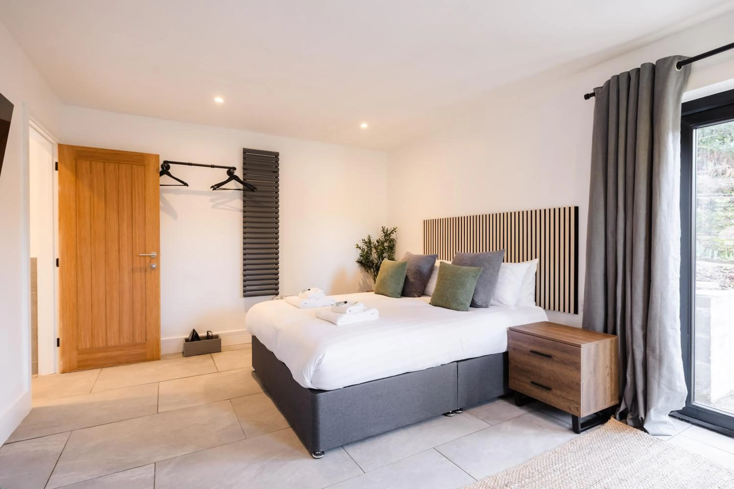 Bed in The Old House 1147