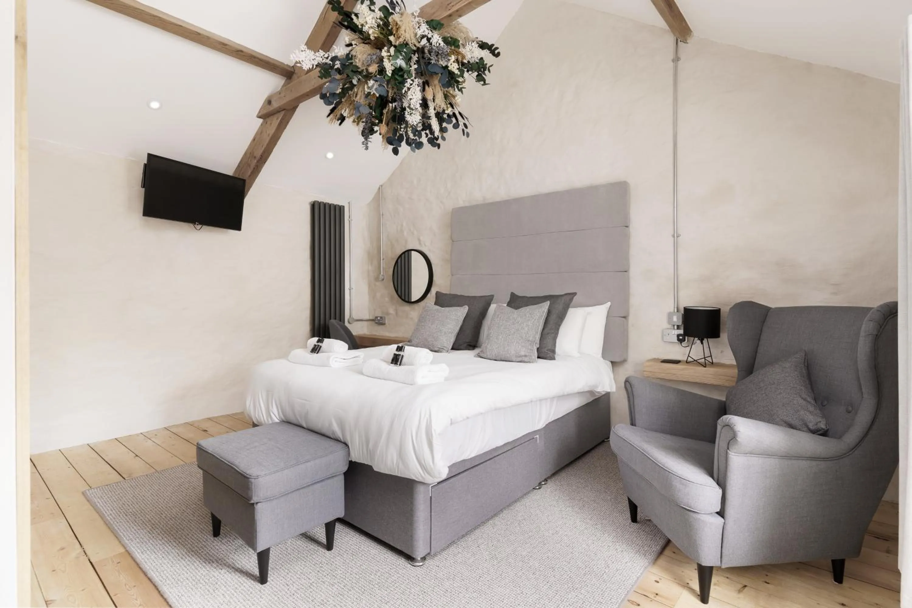 Bed in The Old House 1147