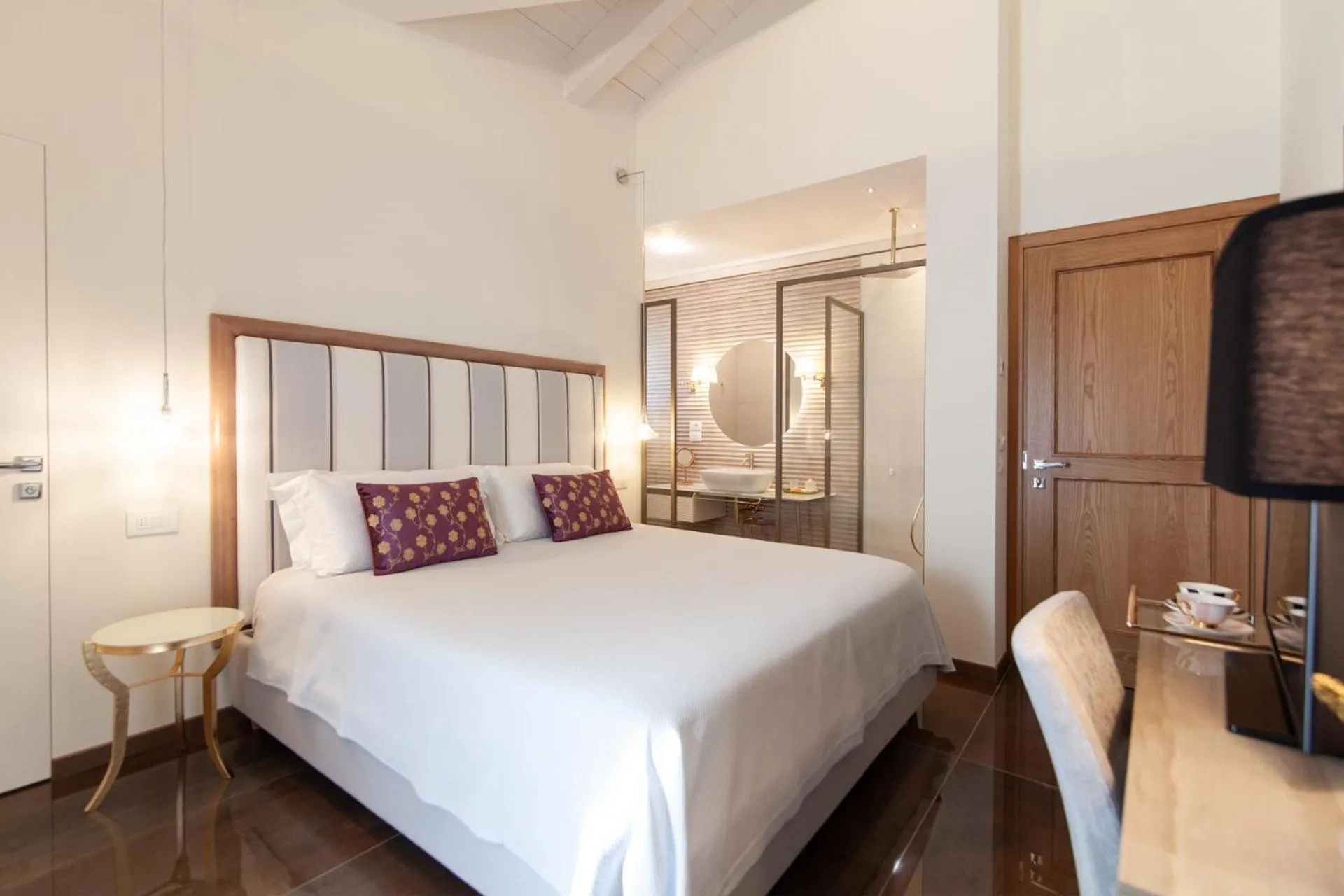 Photo of the whole room, Bed in Villa Francesca Relais