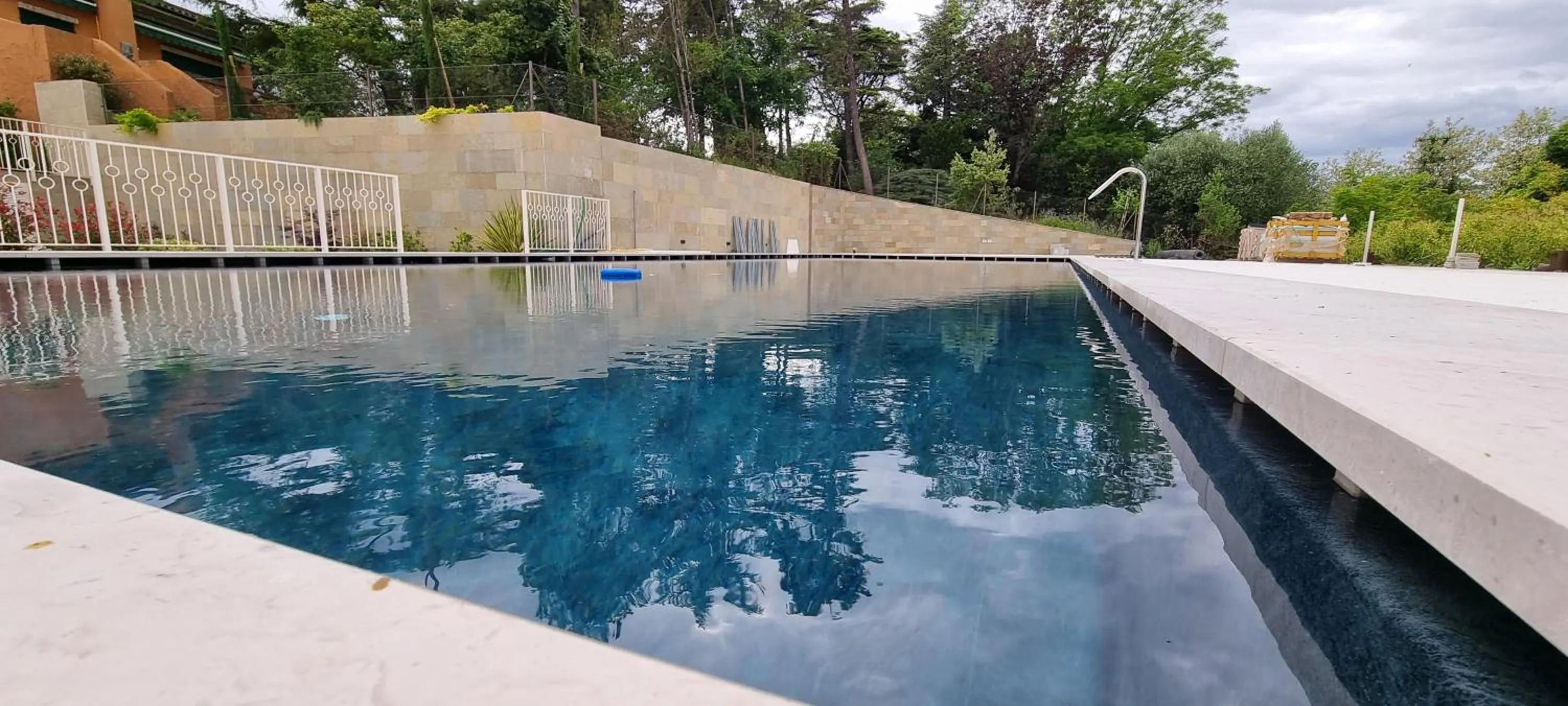 Swimming pool in Villa Francesca Relais