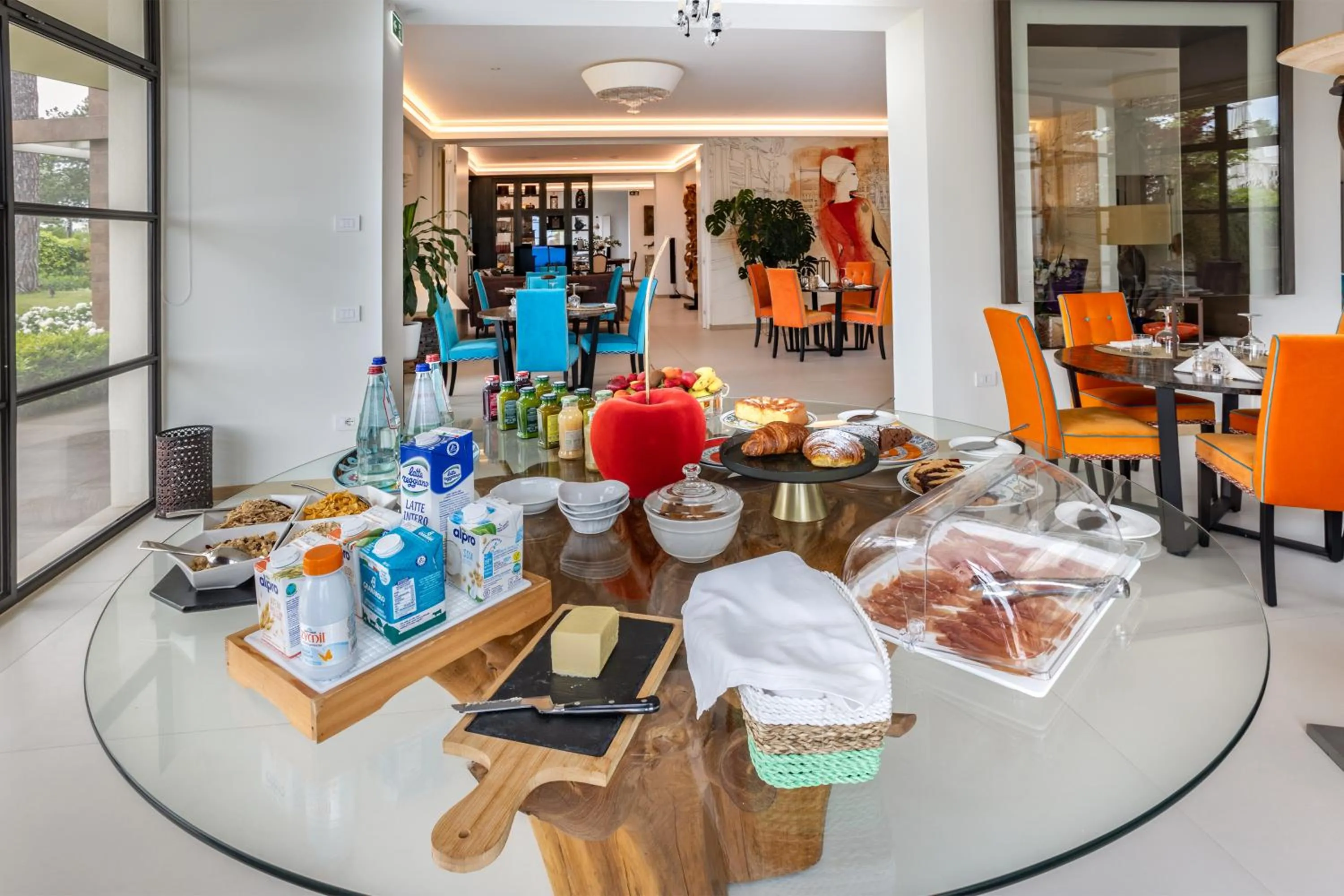 Breakfast in Villa Francesca Relais