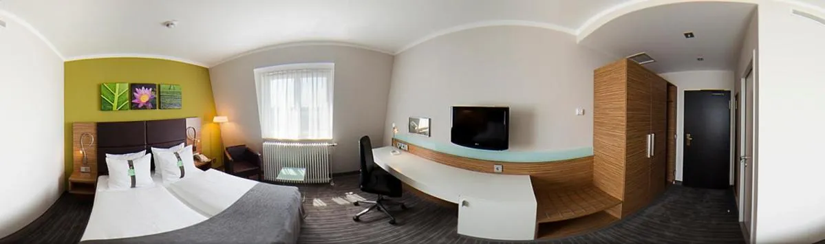 Bed in Willow Hotel Restaurant