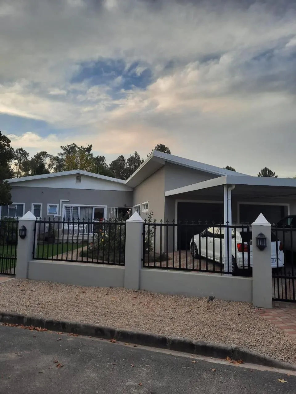 Dennecres4GuestRooms