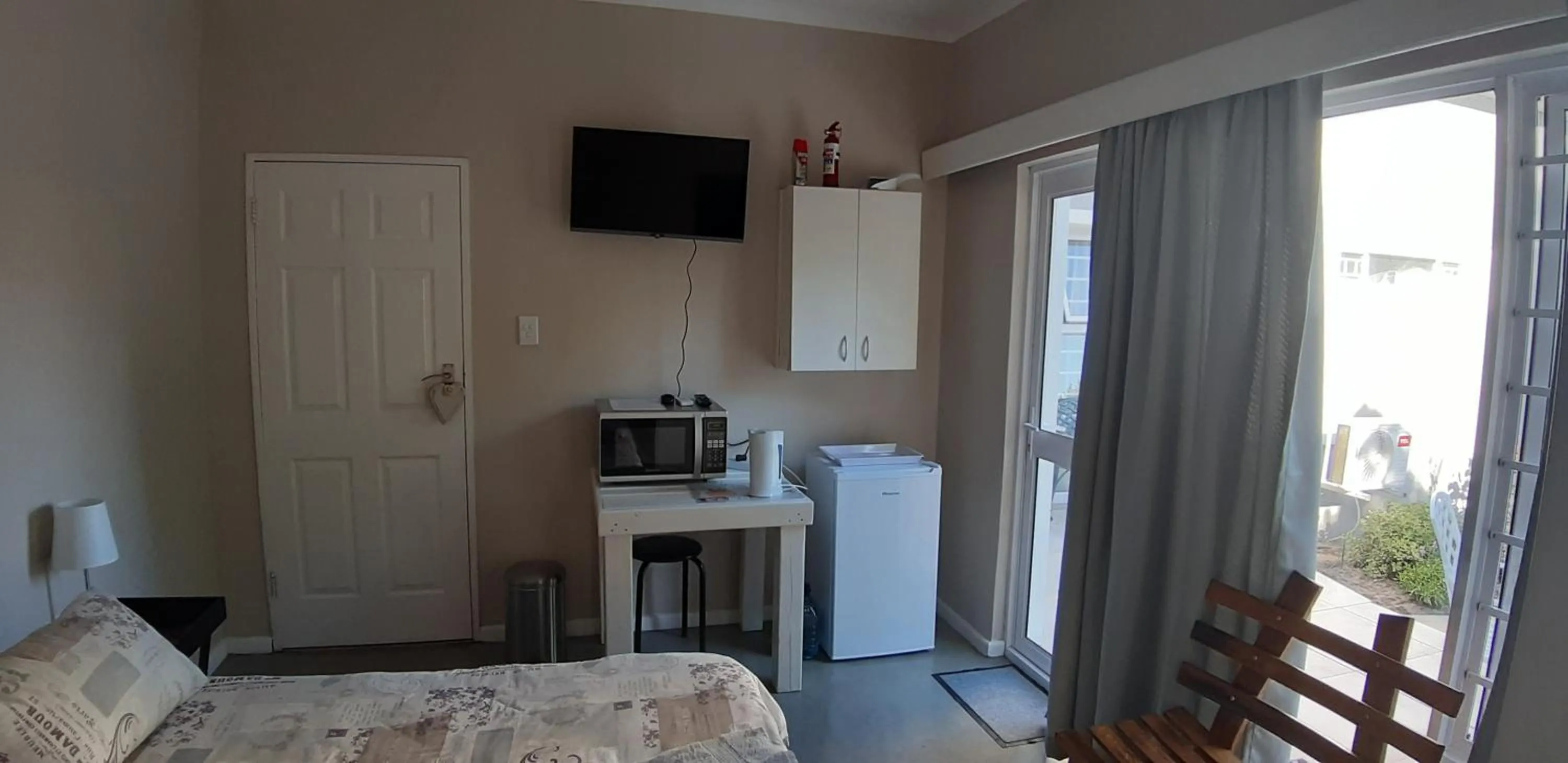 Dennecres4GuestRooms