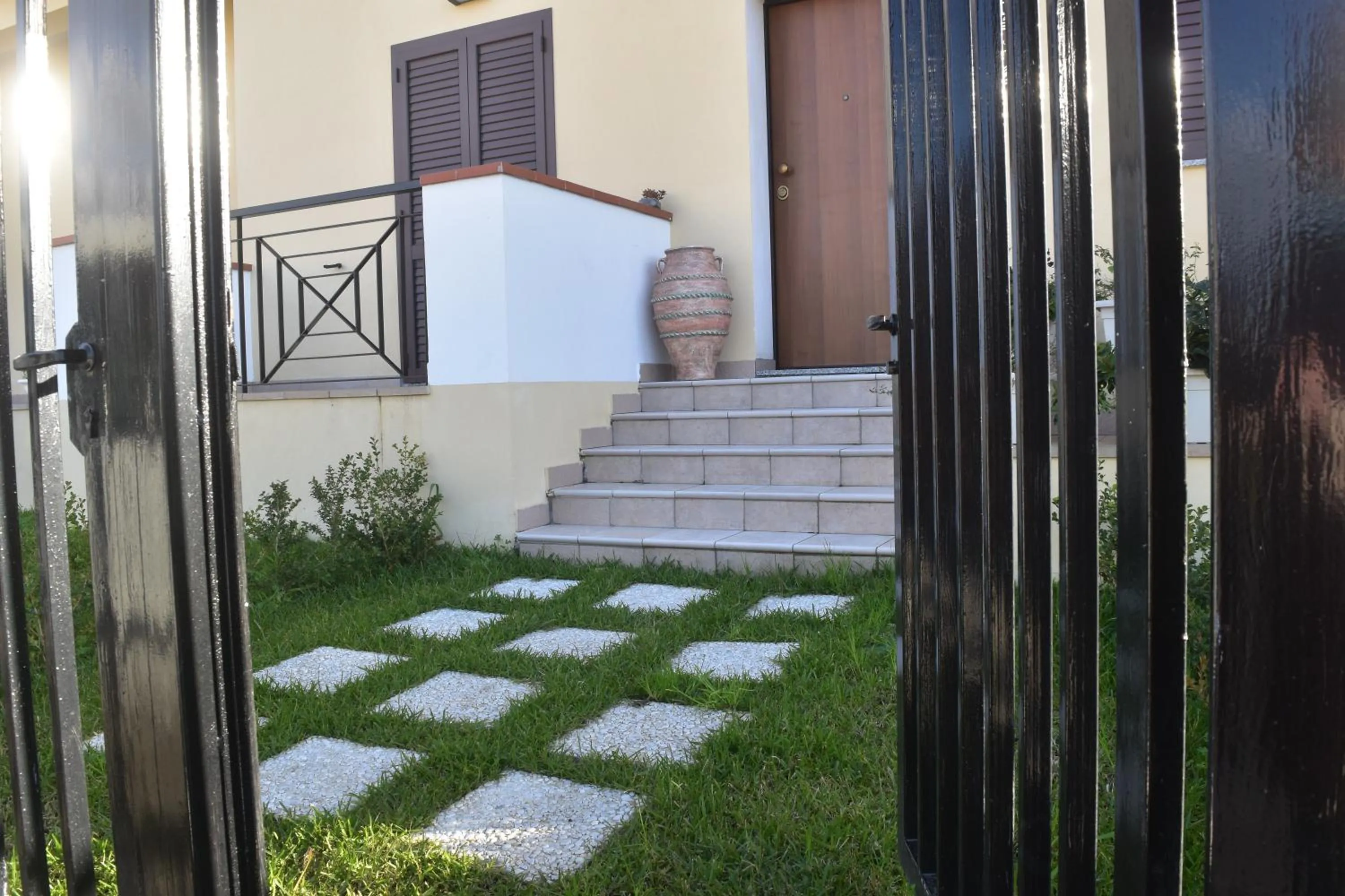 Facade/entrance in Bed & Breakfast Domus Pepe Scalea