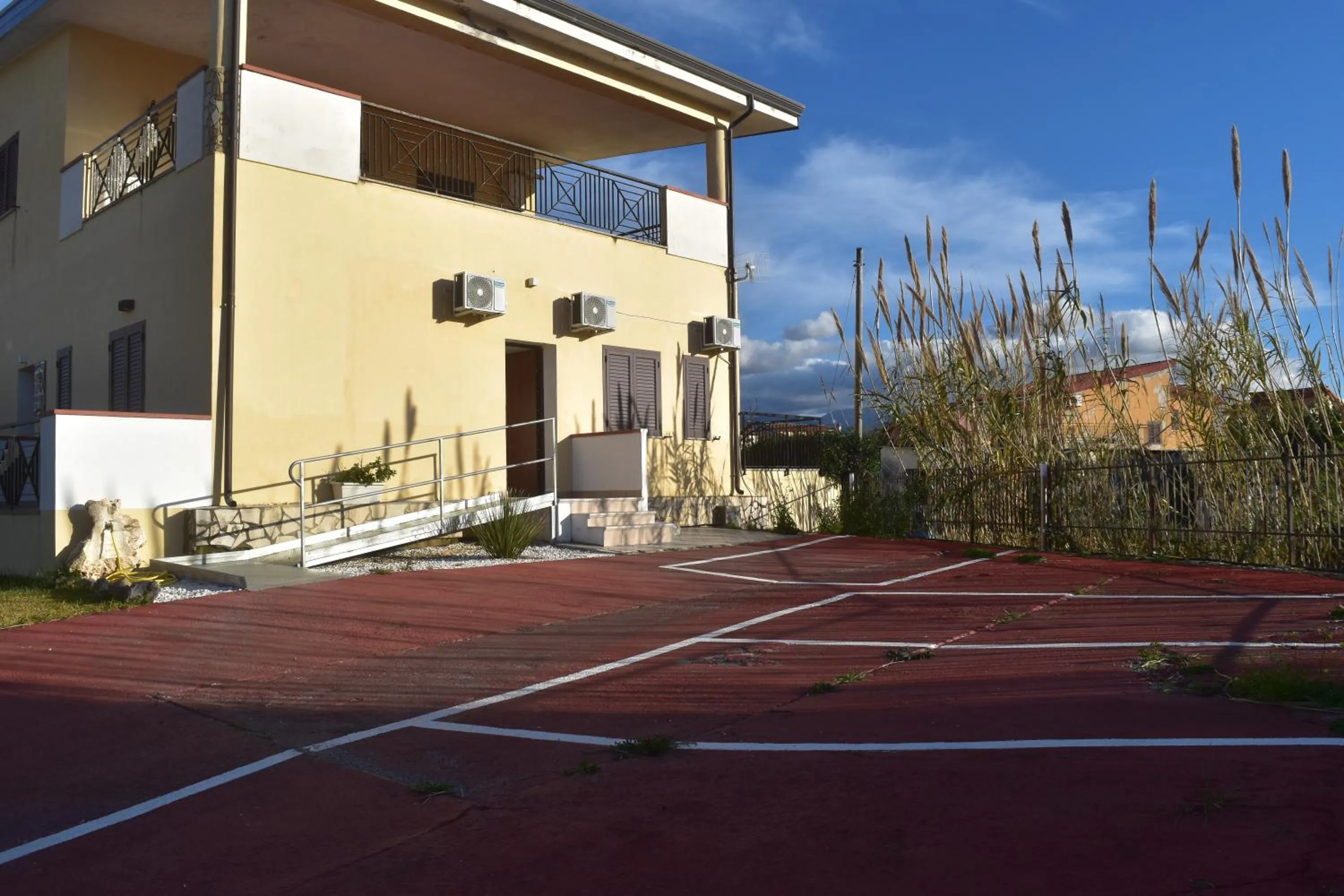 Property building in Bed & Breakfast Domus Pepe Scalea