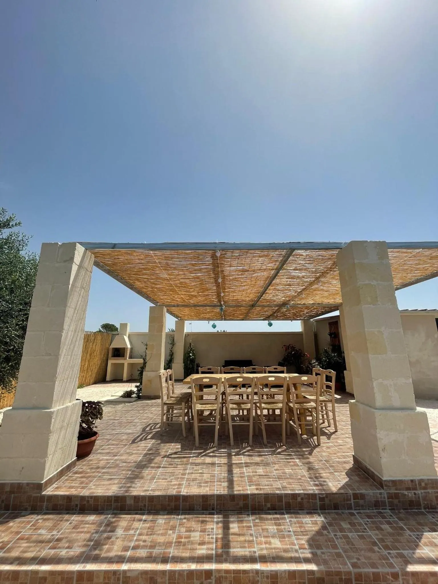 Patio in B&B Le Carrube