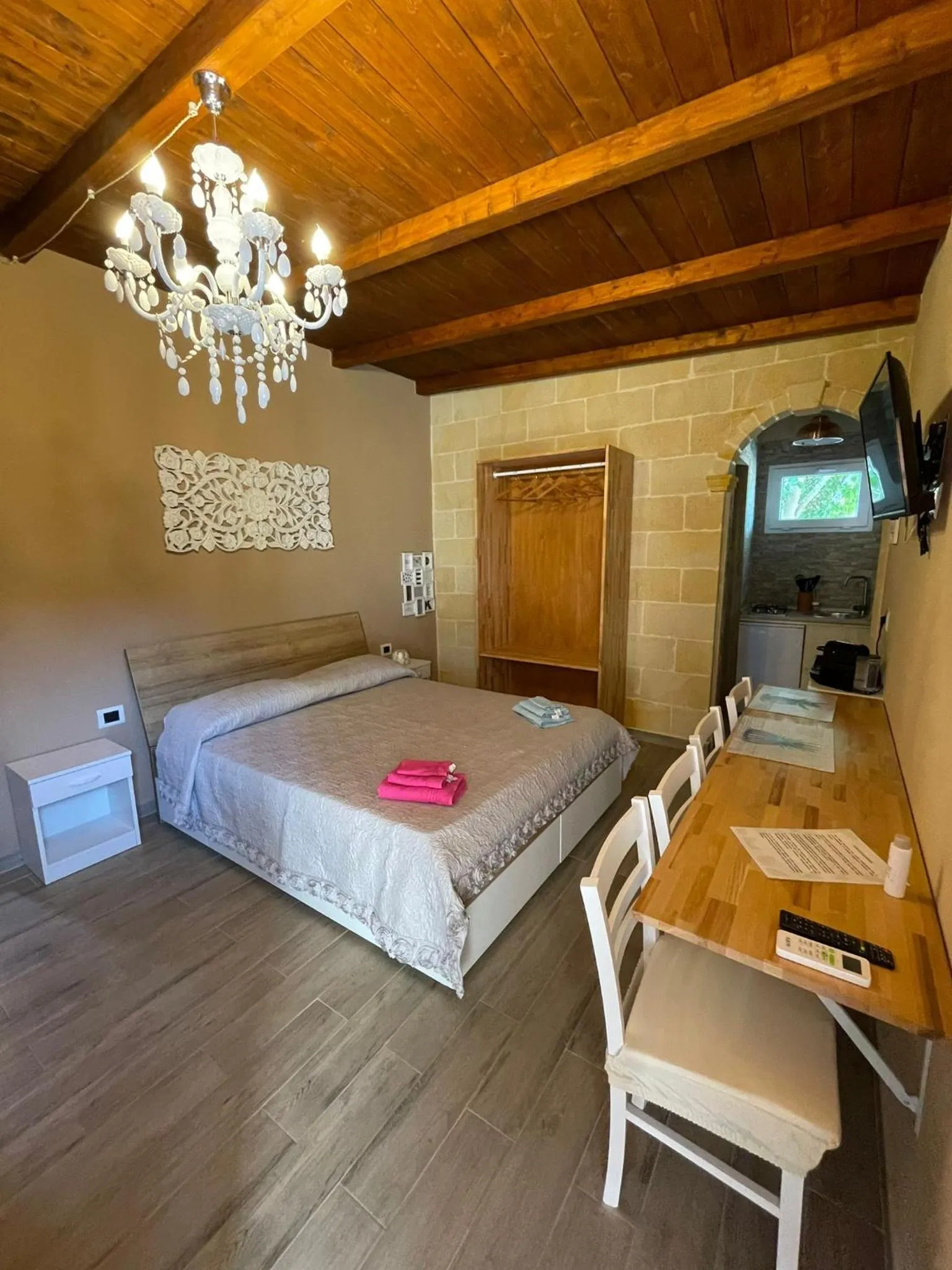 Bedroom, Bed in B&B Le Carrube