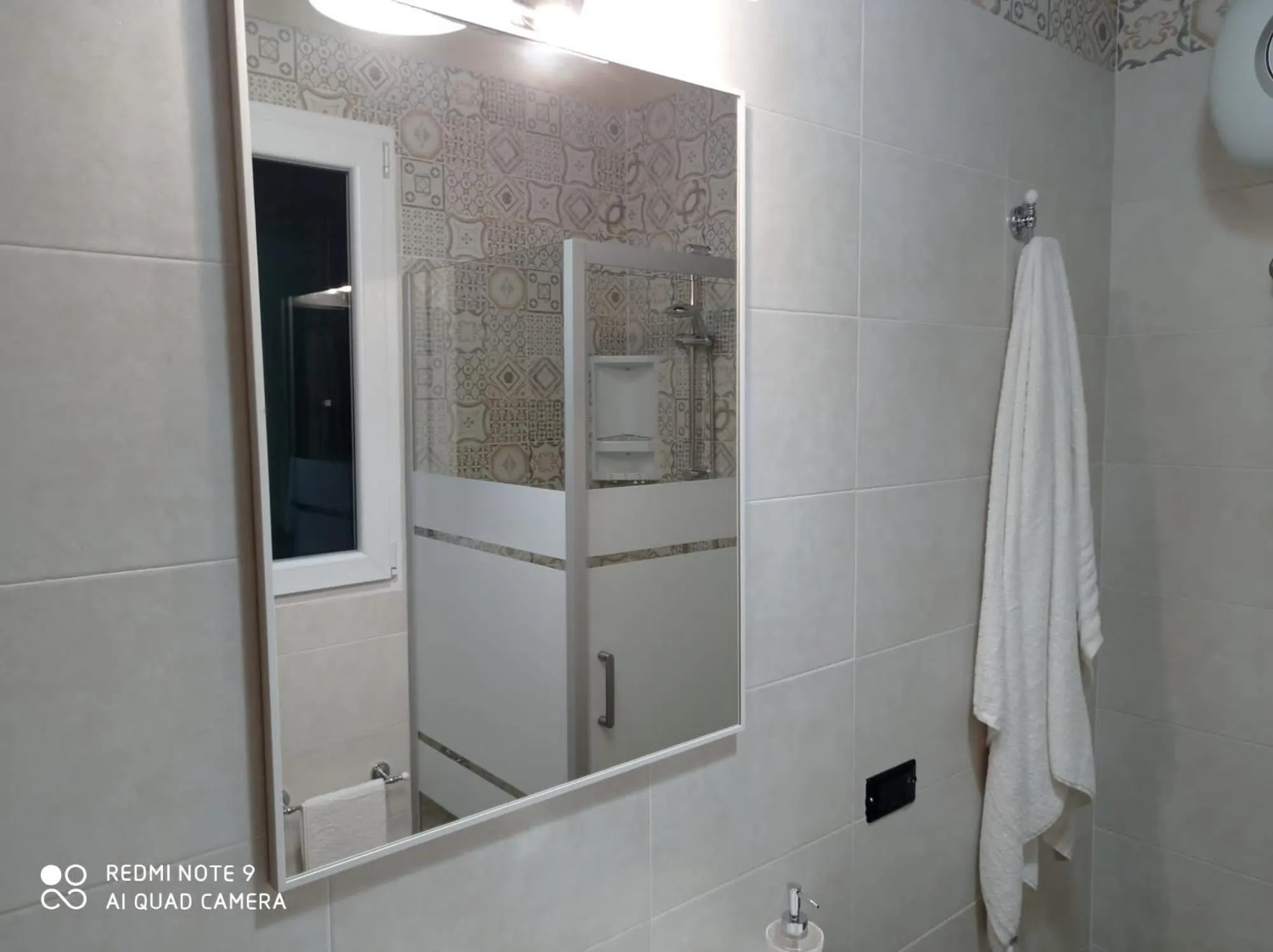 Shower in B&B Le Carrube