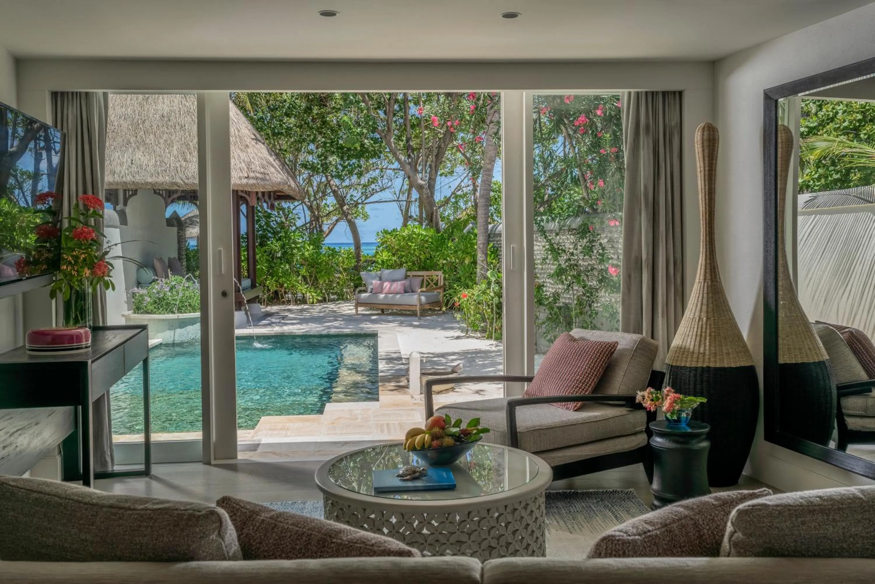 Swimming pool in Four Seasons Resort Maldives at Kuda Huraa