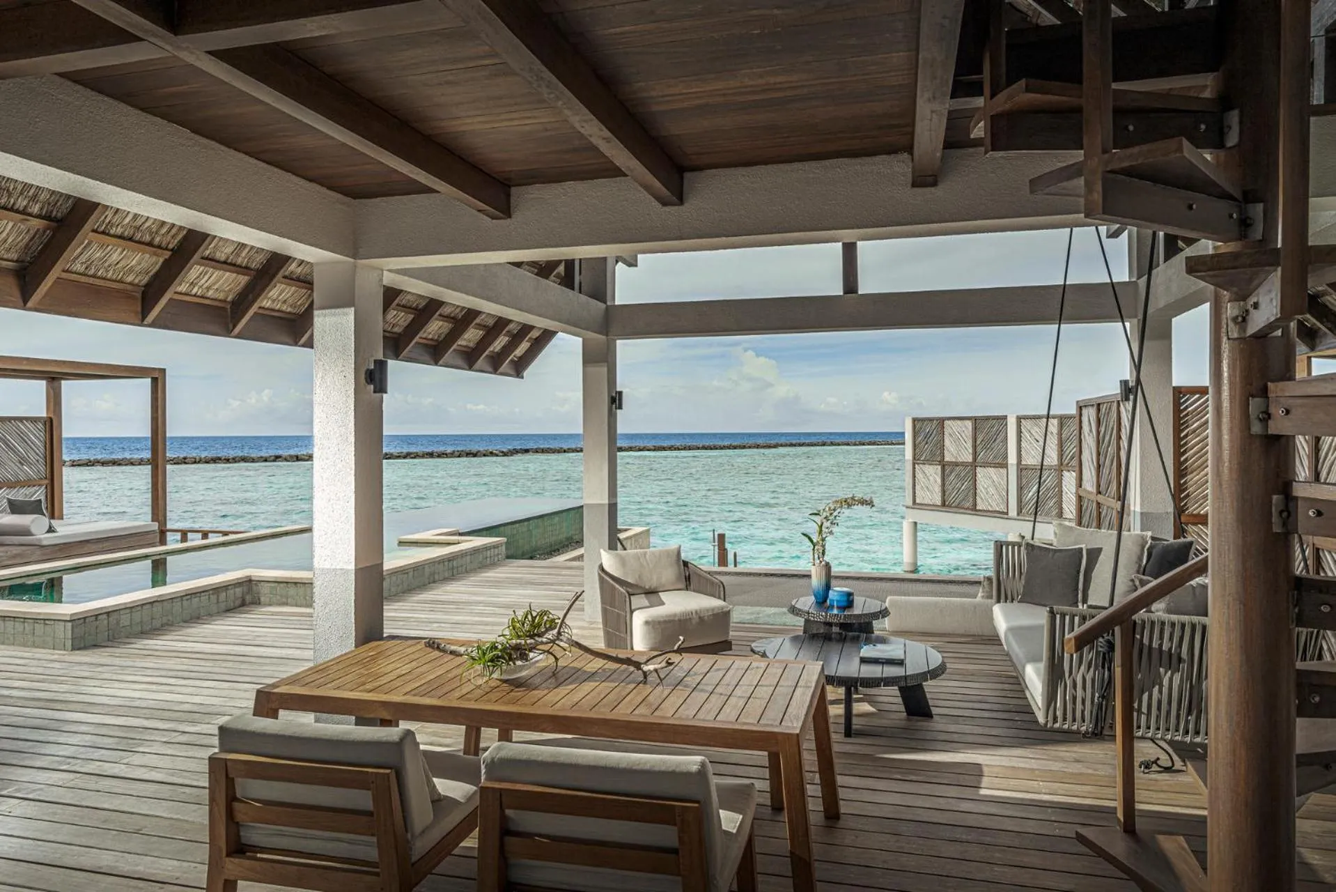 Sea view in Four Seasons Resort Maldives at Landaa Giraavaru
