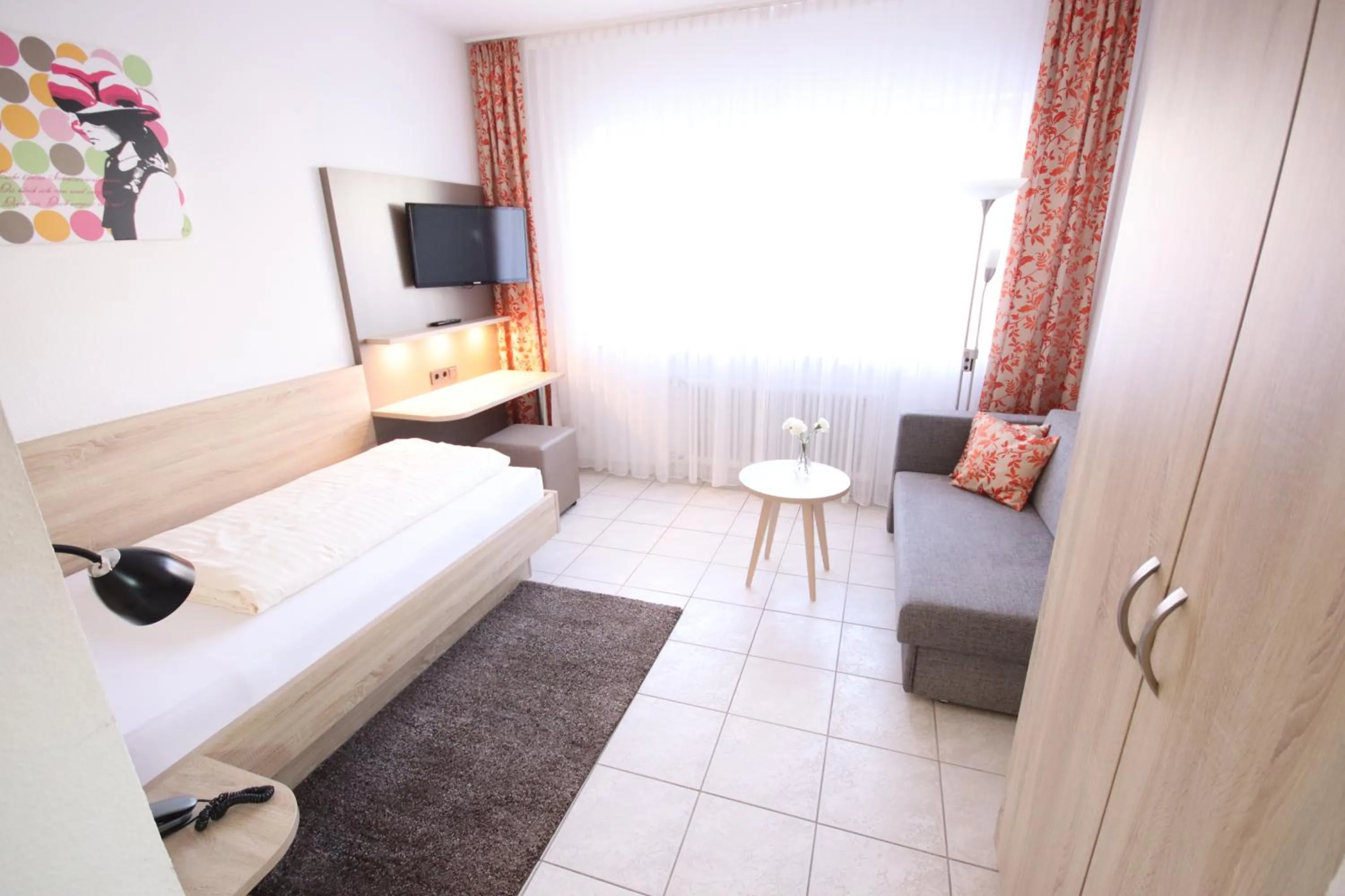 Photo of the whole room, Bed in Appartements Biedermeier