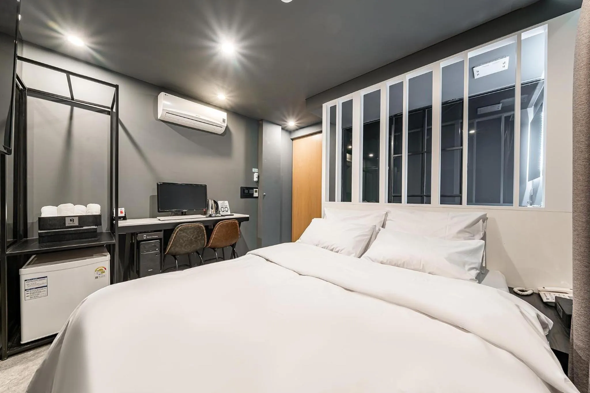 Bed in Shinchon Wol Hotel