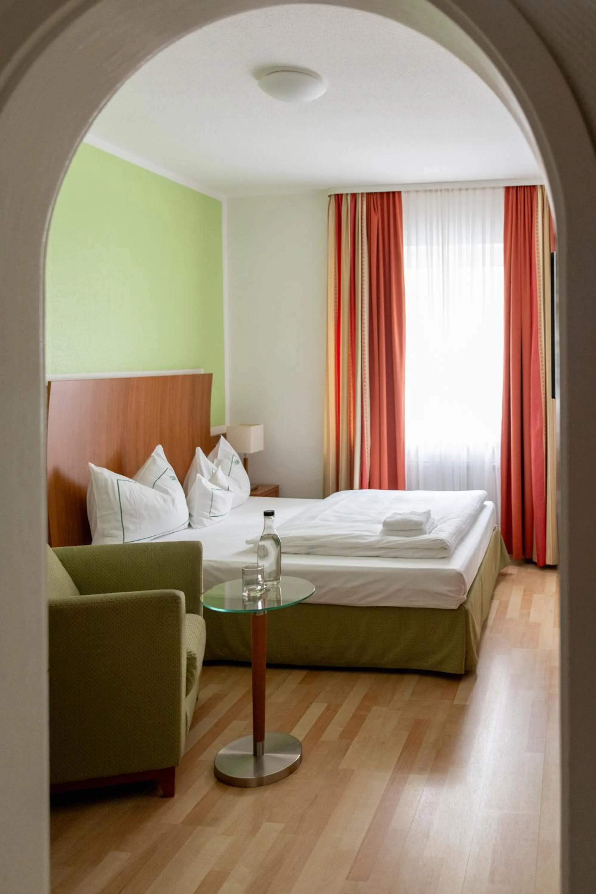 Photo of the whole room, Bed in Hotel Coellner Hof