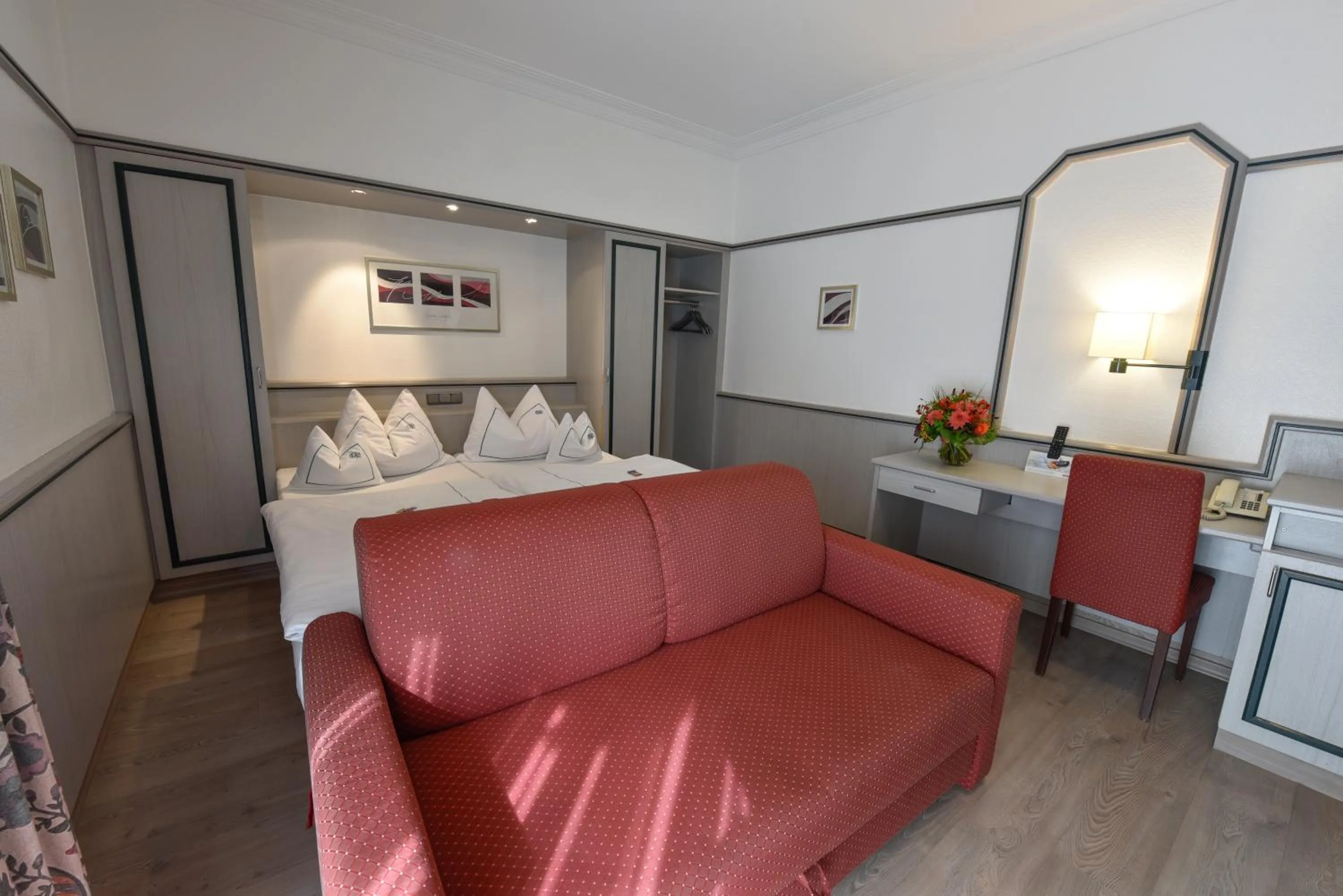 Photo of the whole room in Hotel Coellner Hof