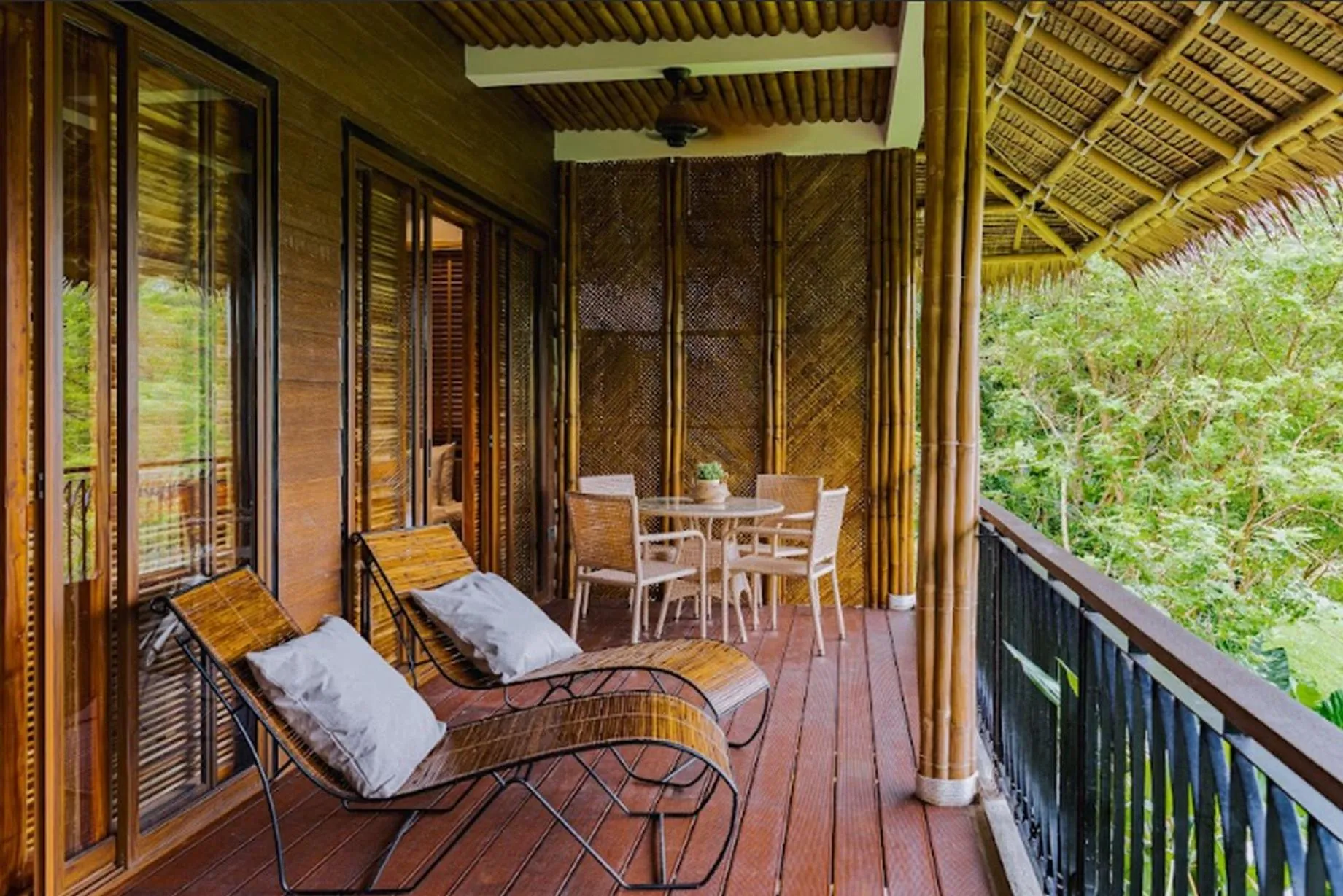 Balcony/Terrace in Damires Hills Farm and Spa Resort