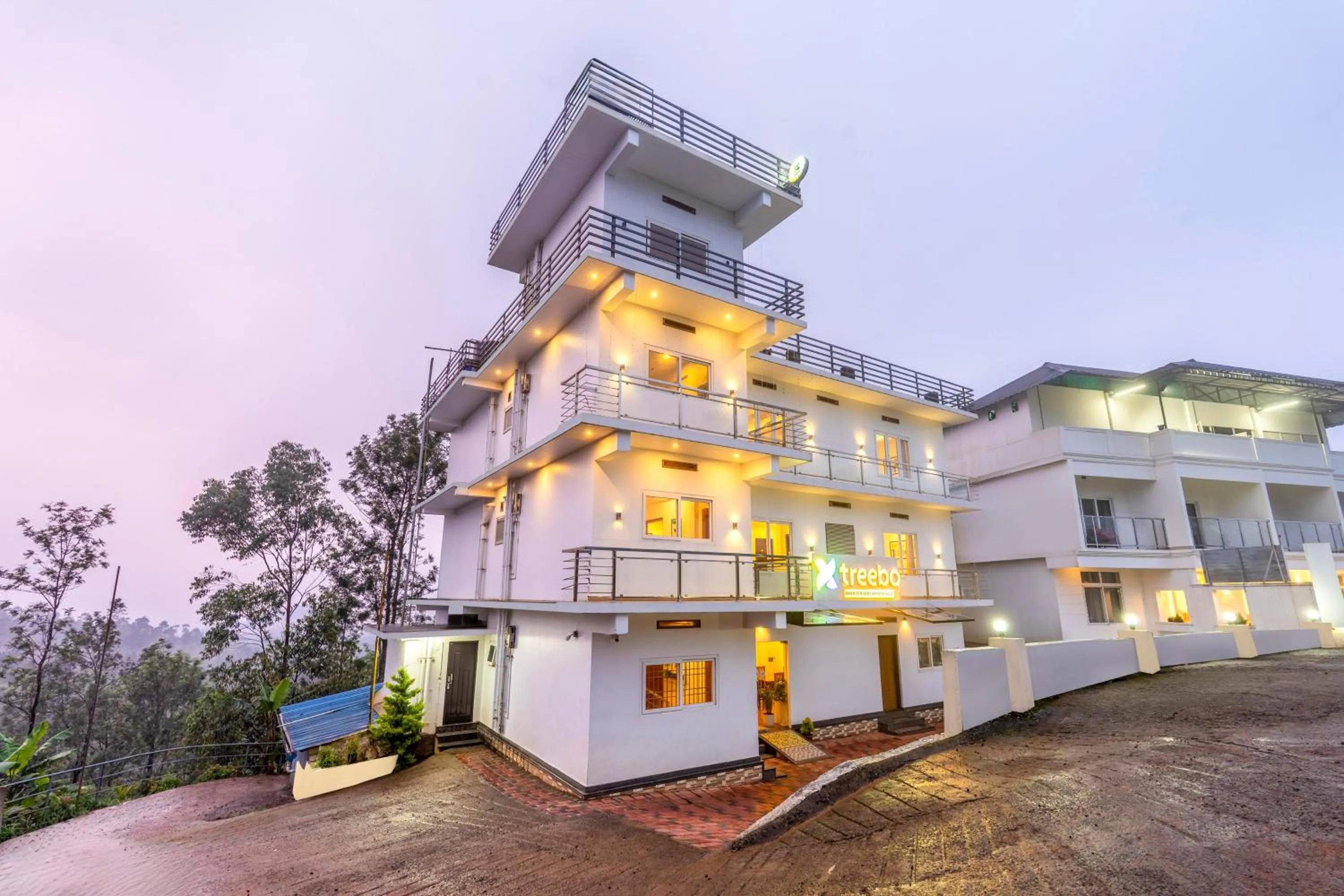 Property building in Treebo Wanderlust Residency With Mountain View