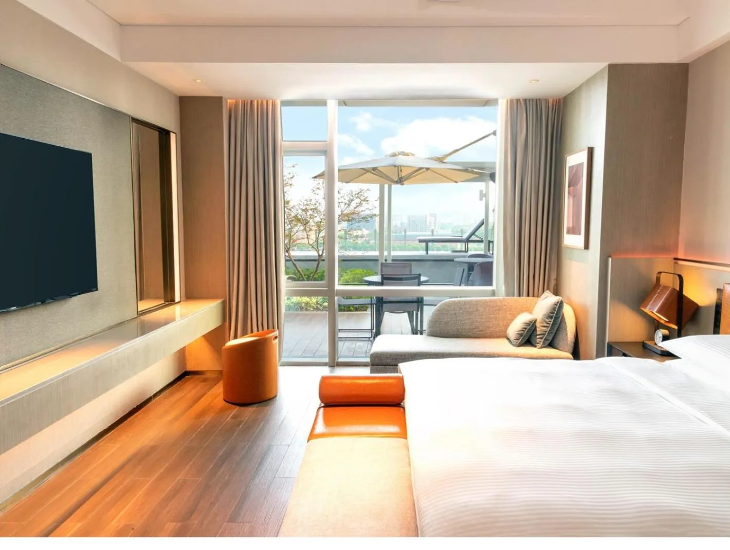 Bedroom, Bed in Hyatt Regency Shanghai Songjiang