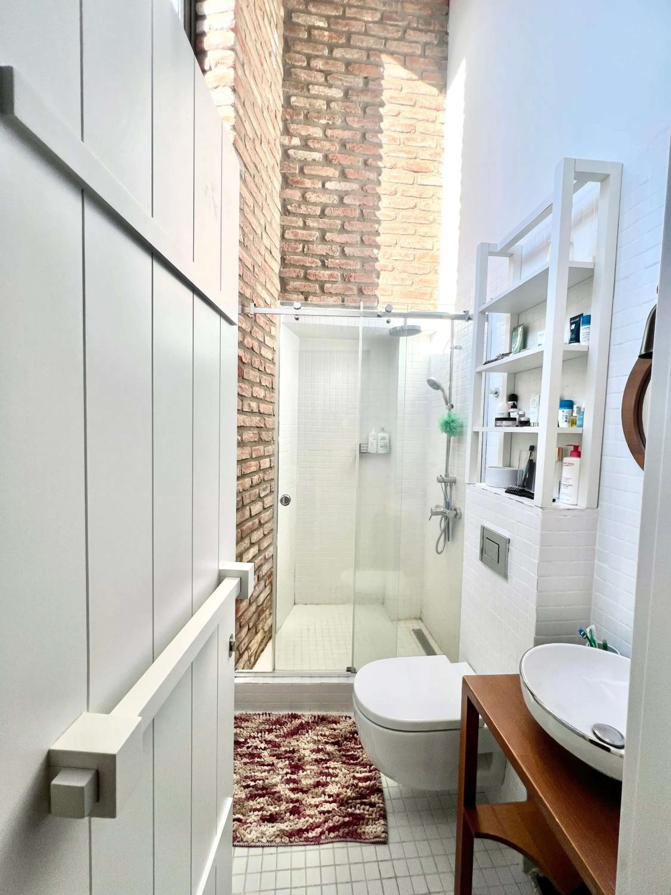 Bathroom in Chateau Artwine