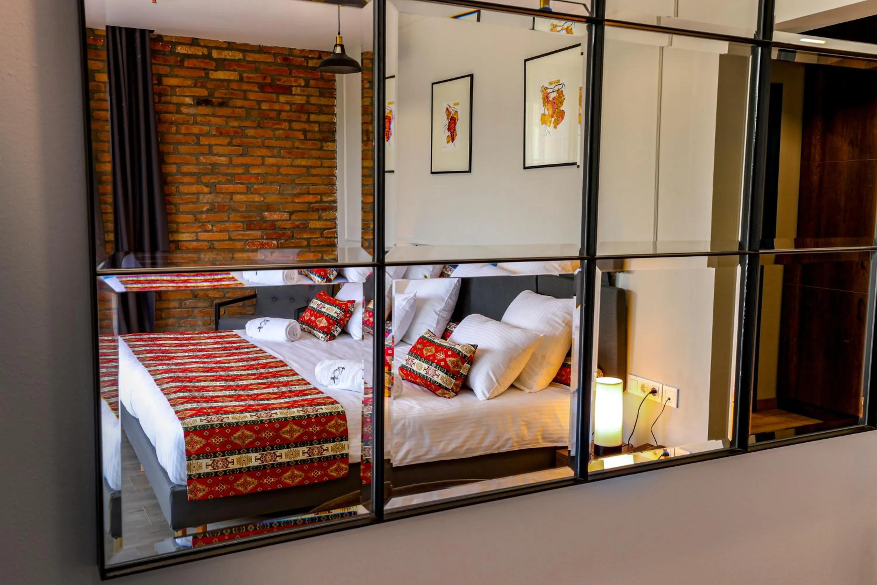 Bedroom, Bed in Chateau Artwine