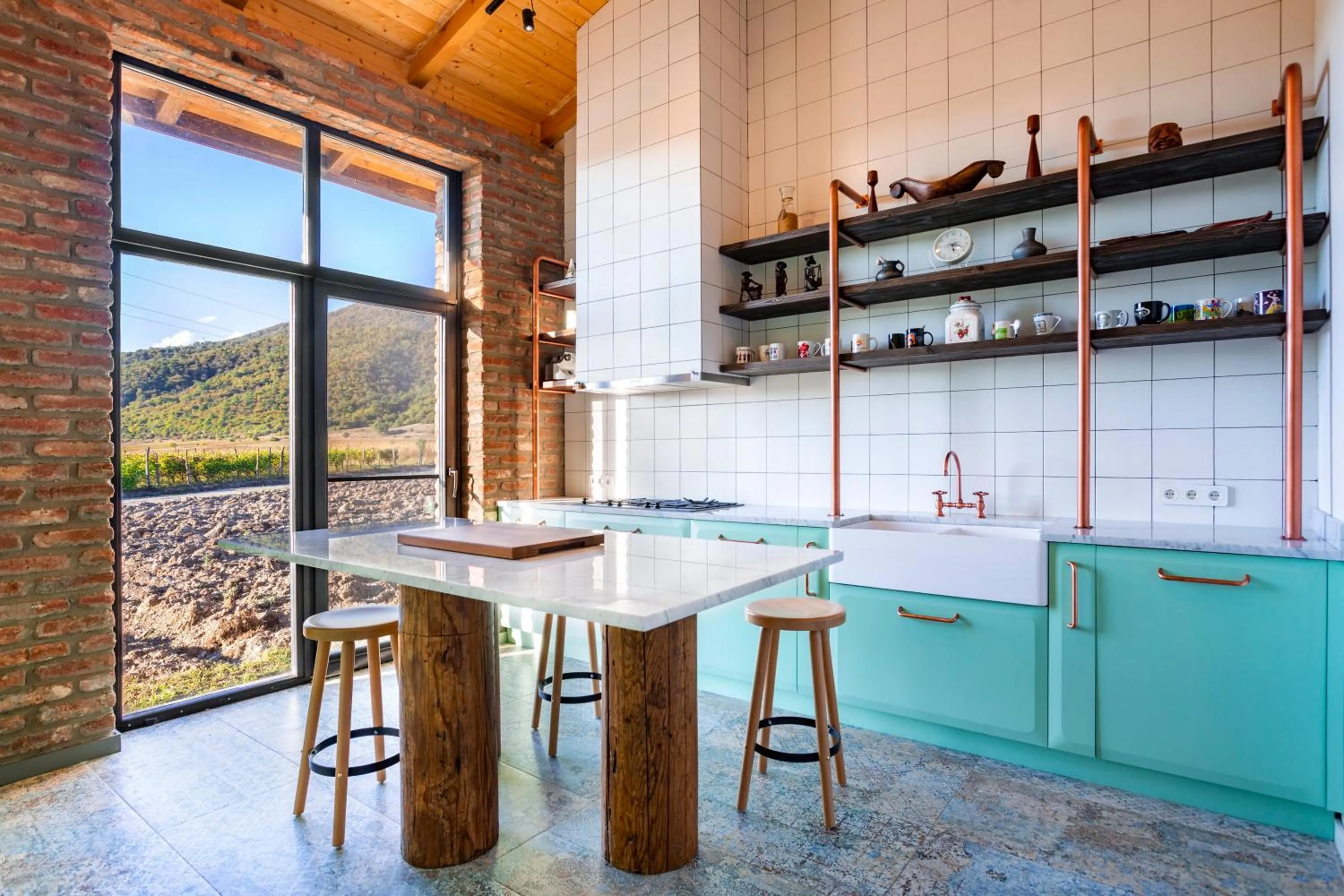 Kitchen or kitchenette in Chateau Artwine