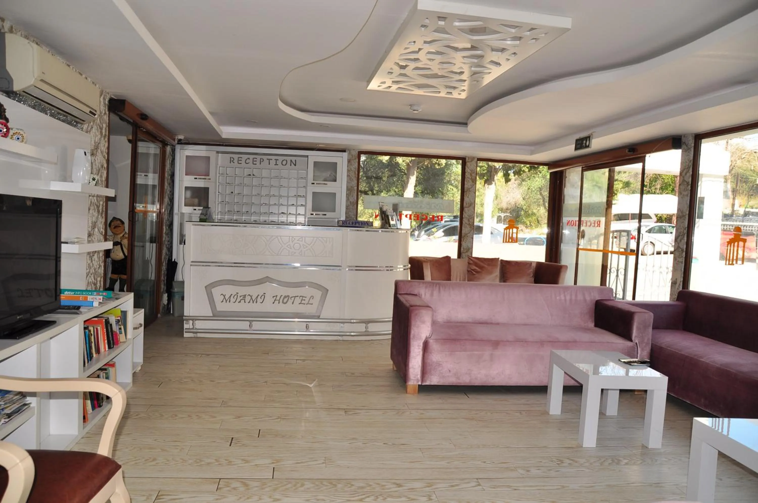 Living room in Side Miami Beach Hotel