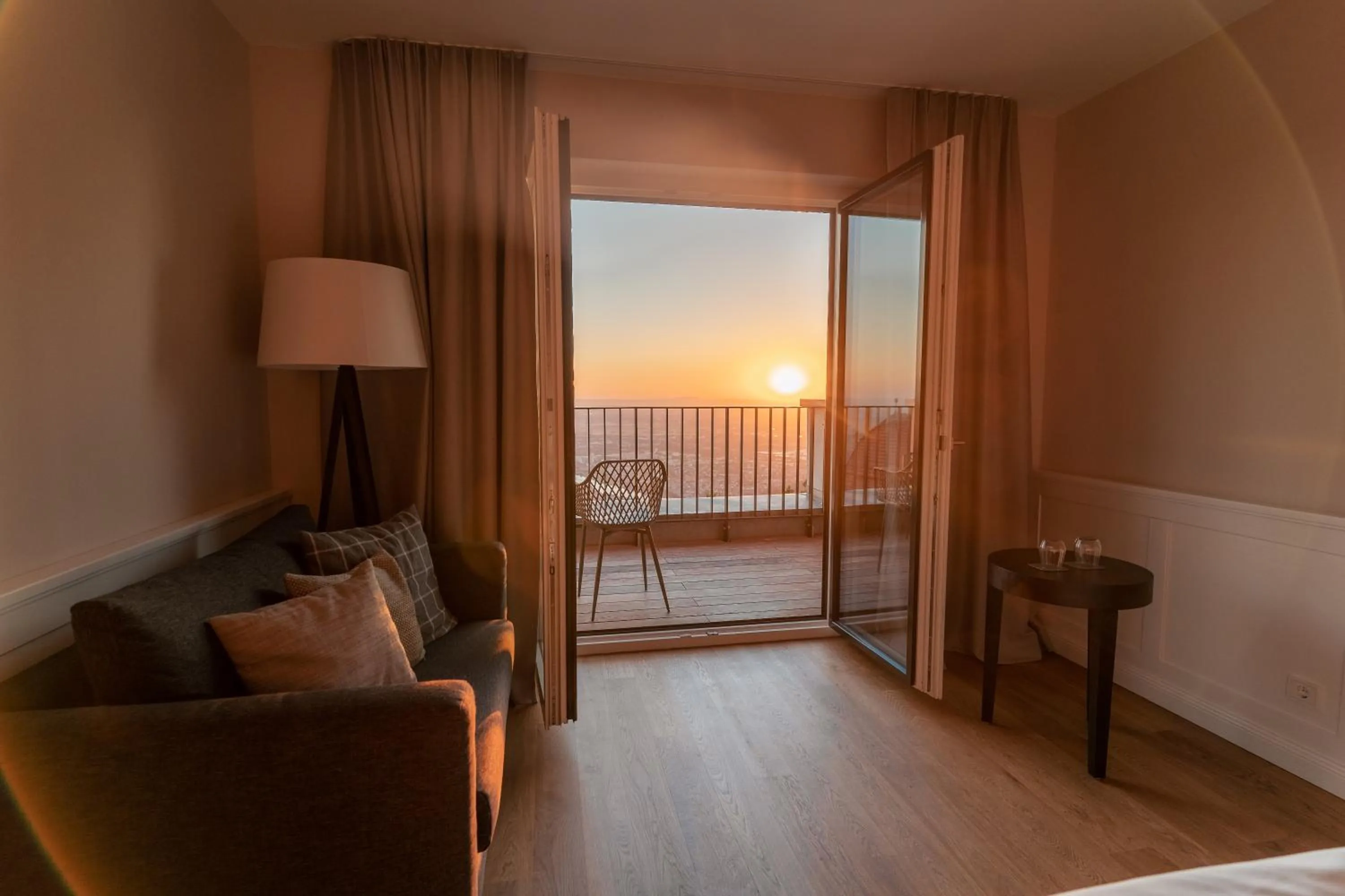 View (from property/room), Bed in Berggasthof Königstuhl