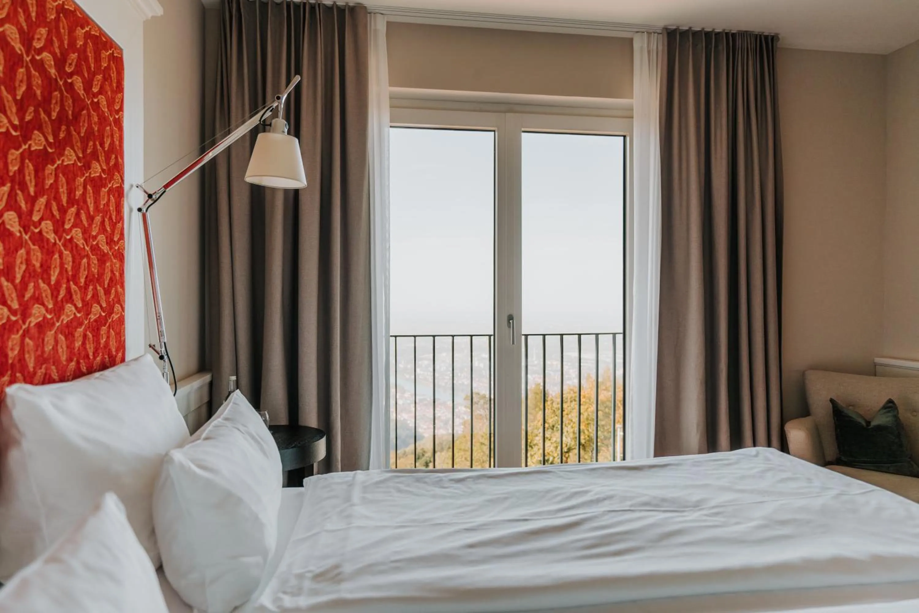 Bed in Berggasthof Königstuhl