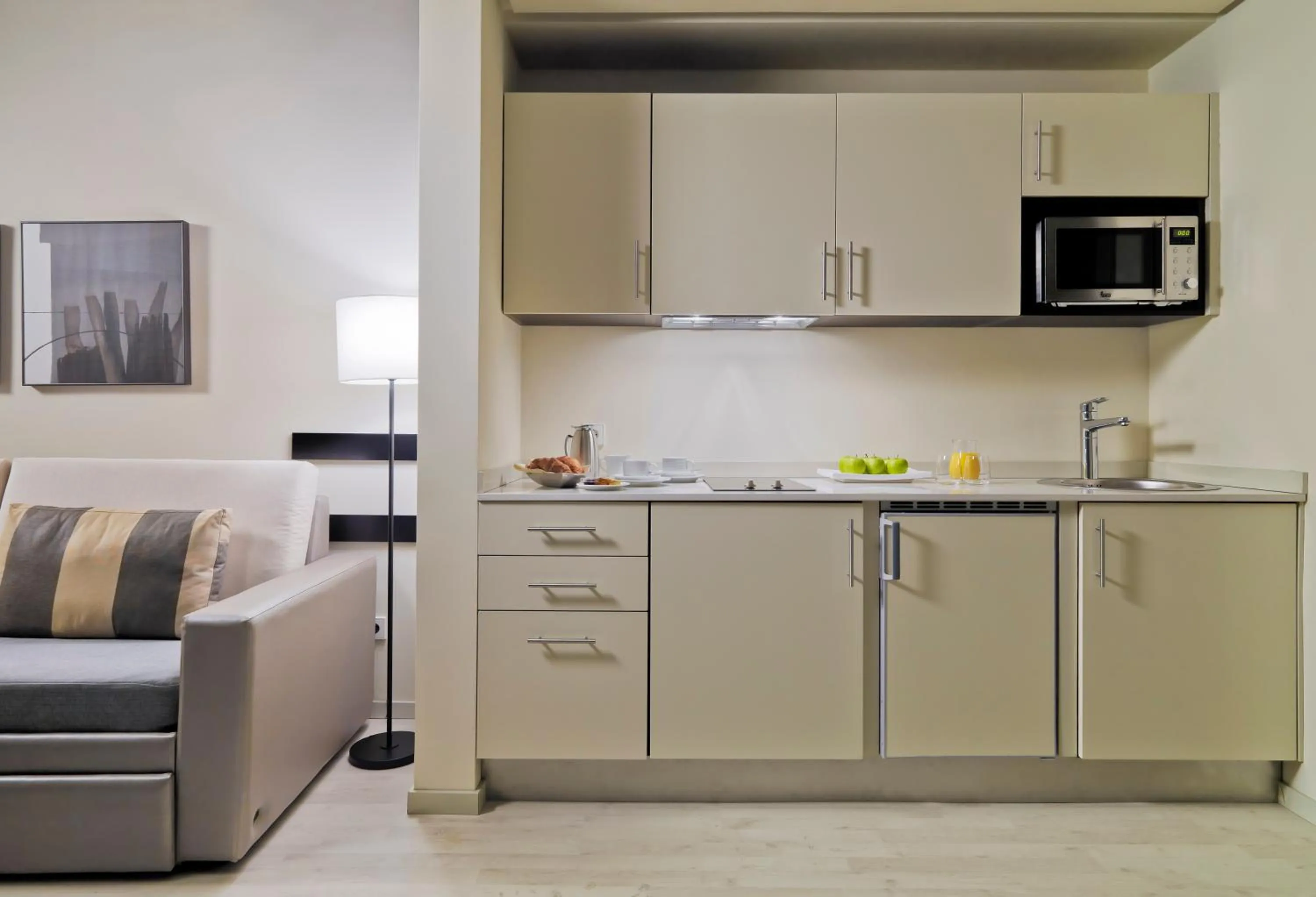 Kitchen or kitchenette in H10 Ku'Damm Lofts