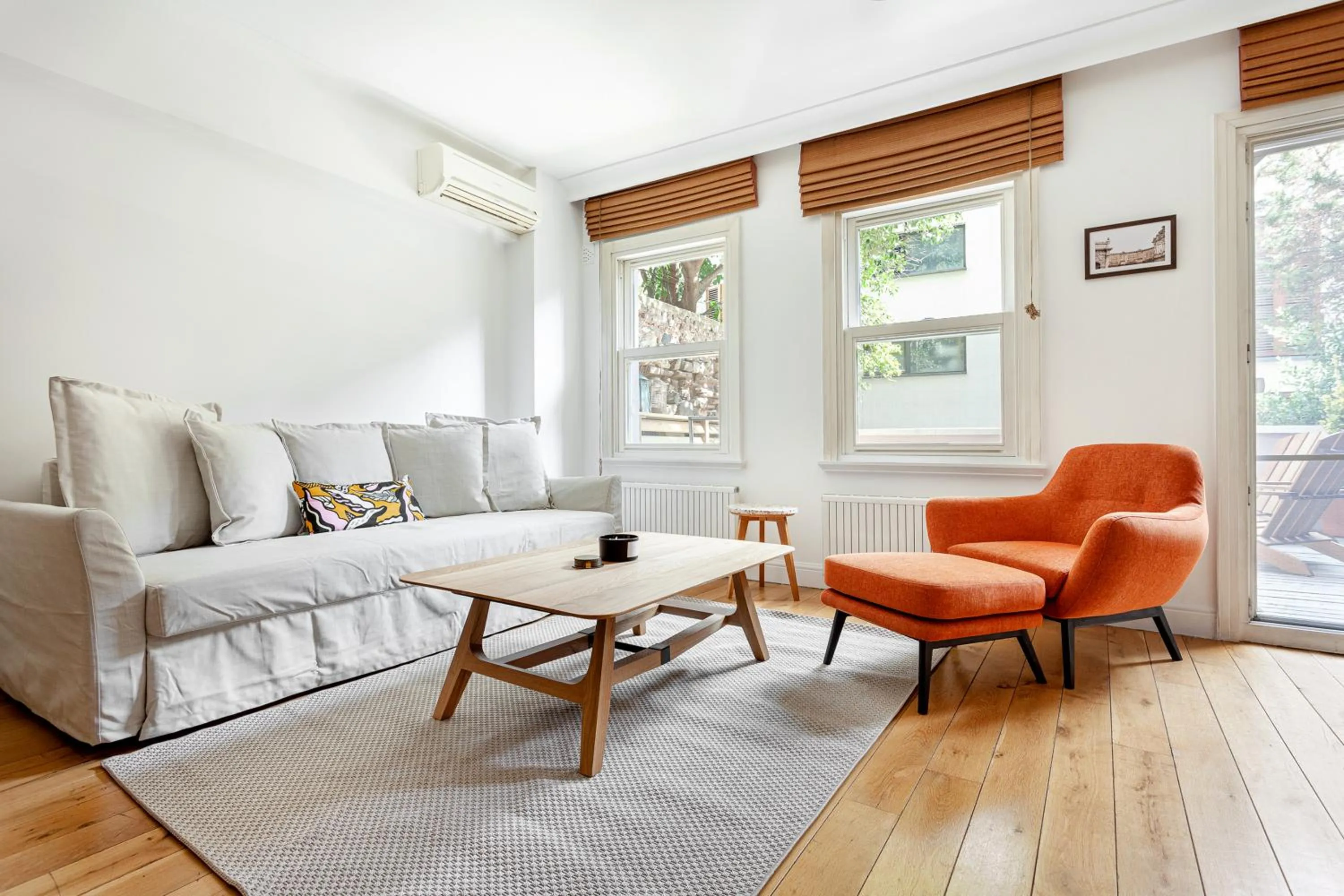 Seating area in NOA - Tatar Beyi 18