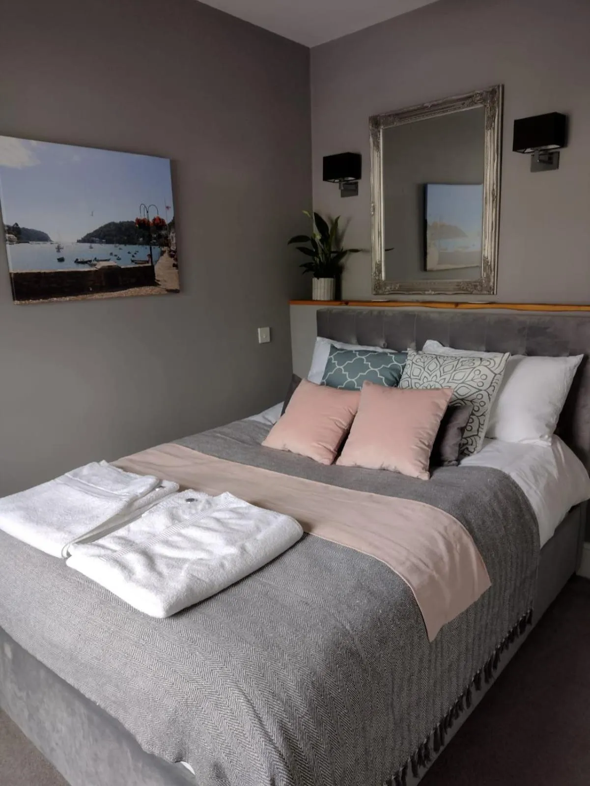 Bed in Millpool House