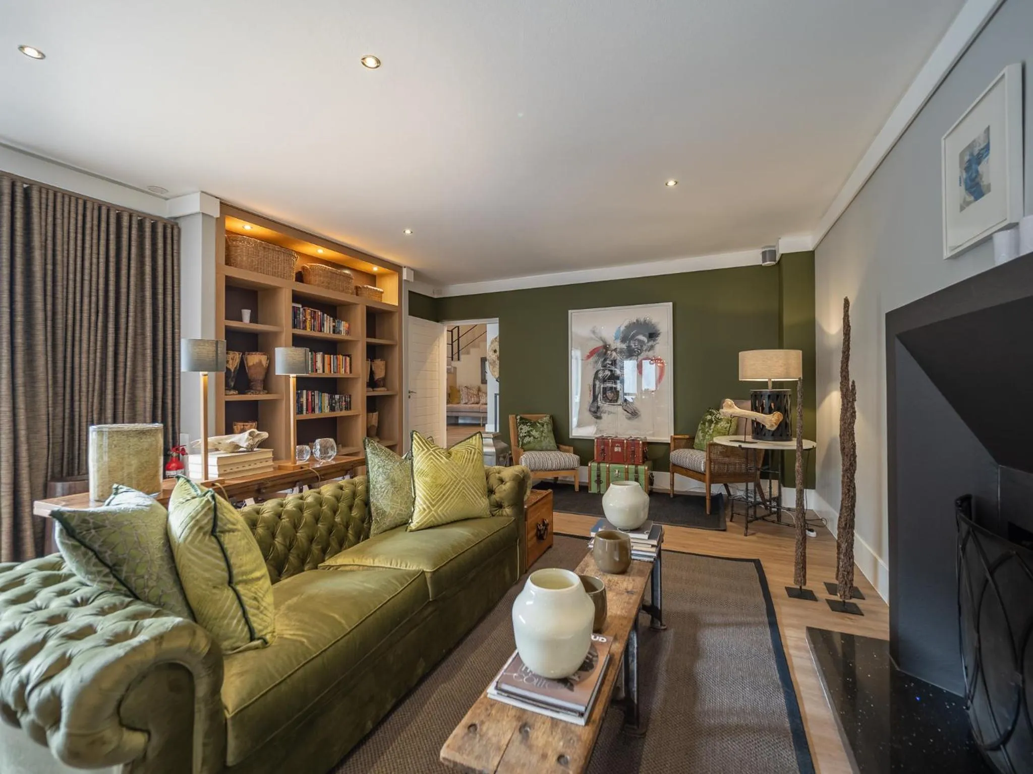 Library in AtholPlace Hotel & Villa