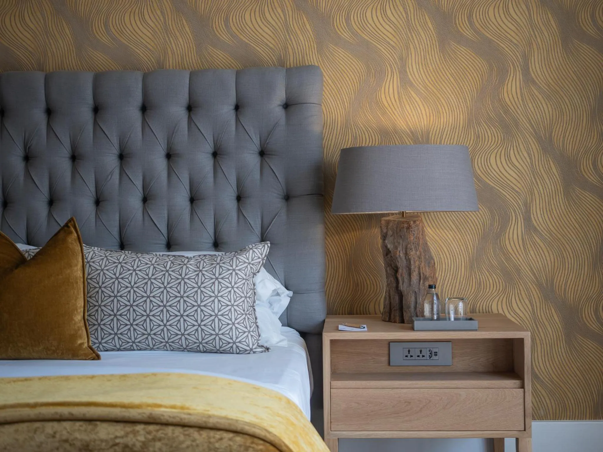 Bed in AtholPlace Hotel & Villa