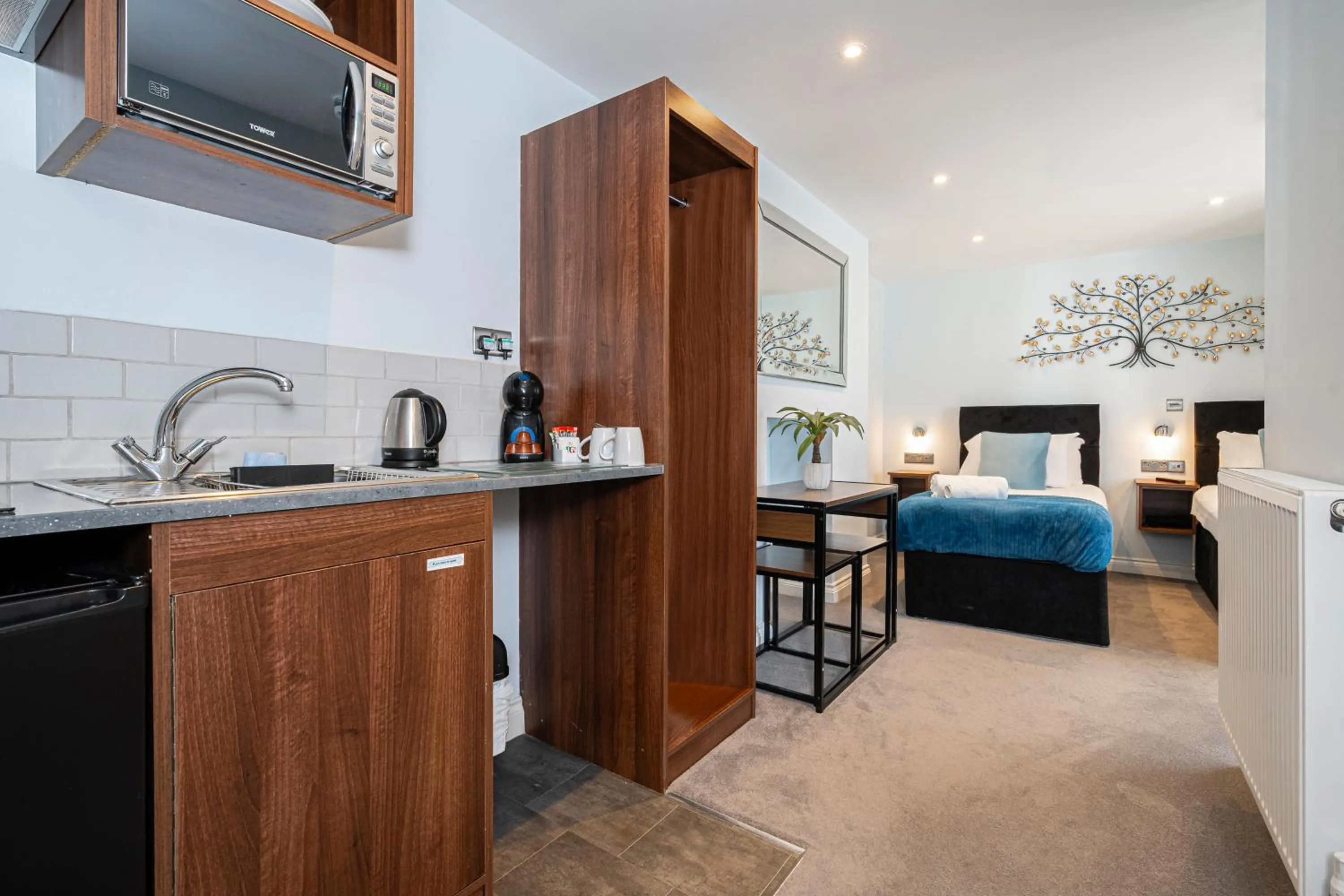 Bedroom, Bed in Ocean Stays by Smart Welcomes