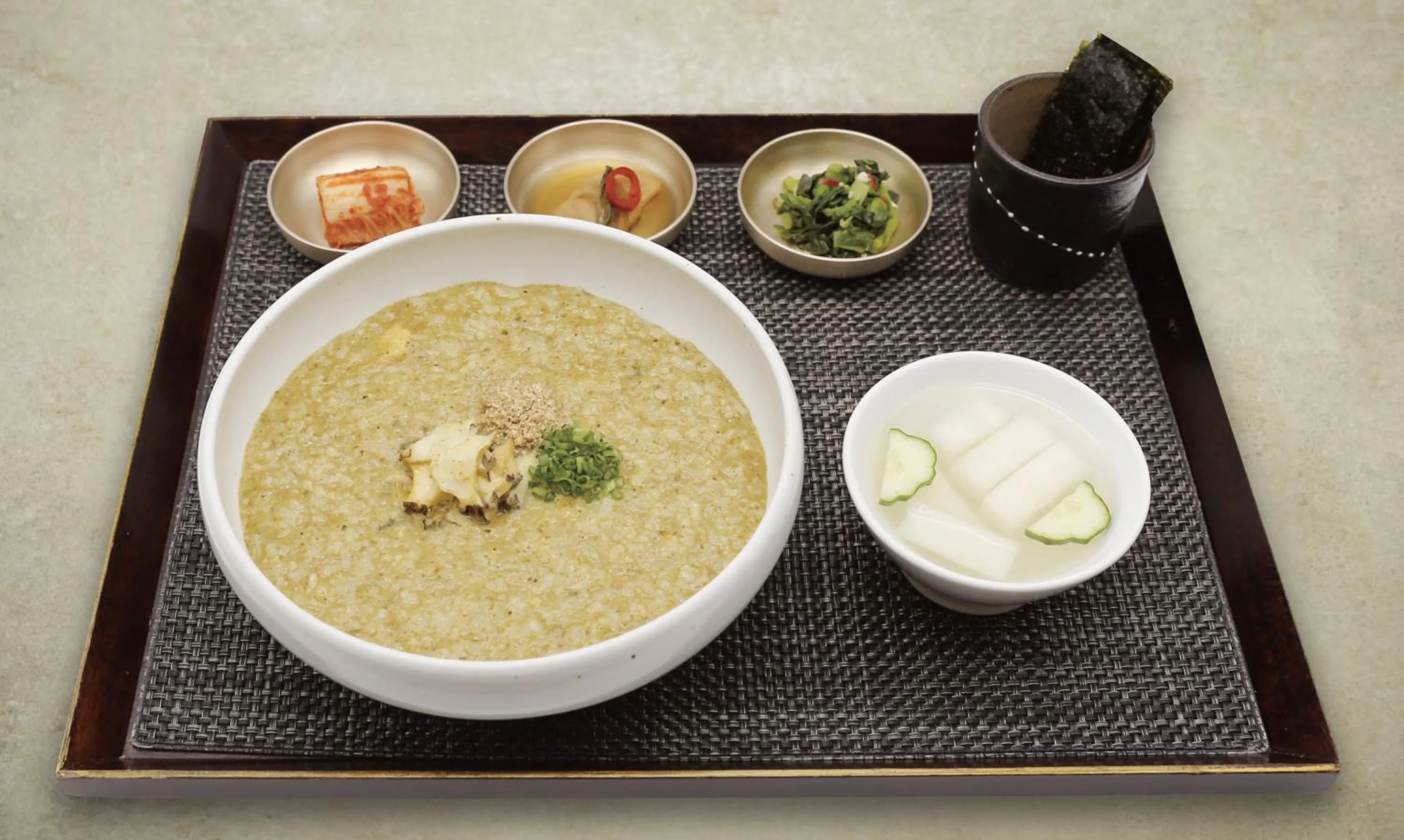 Restaurant/places to eat in Roynet Hotel Seoul Mapo