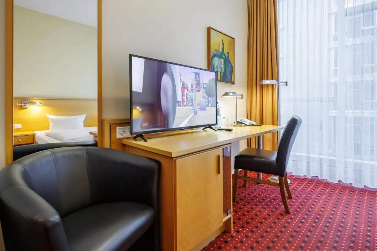 Photo of the whole room in Airporthotel Berlin-Adlershof