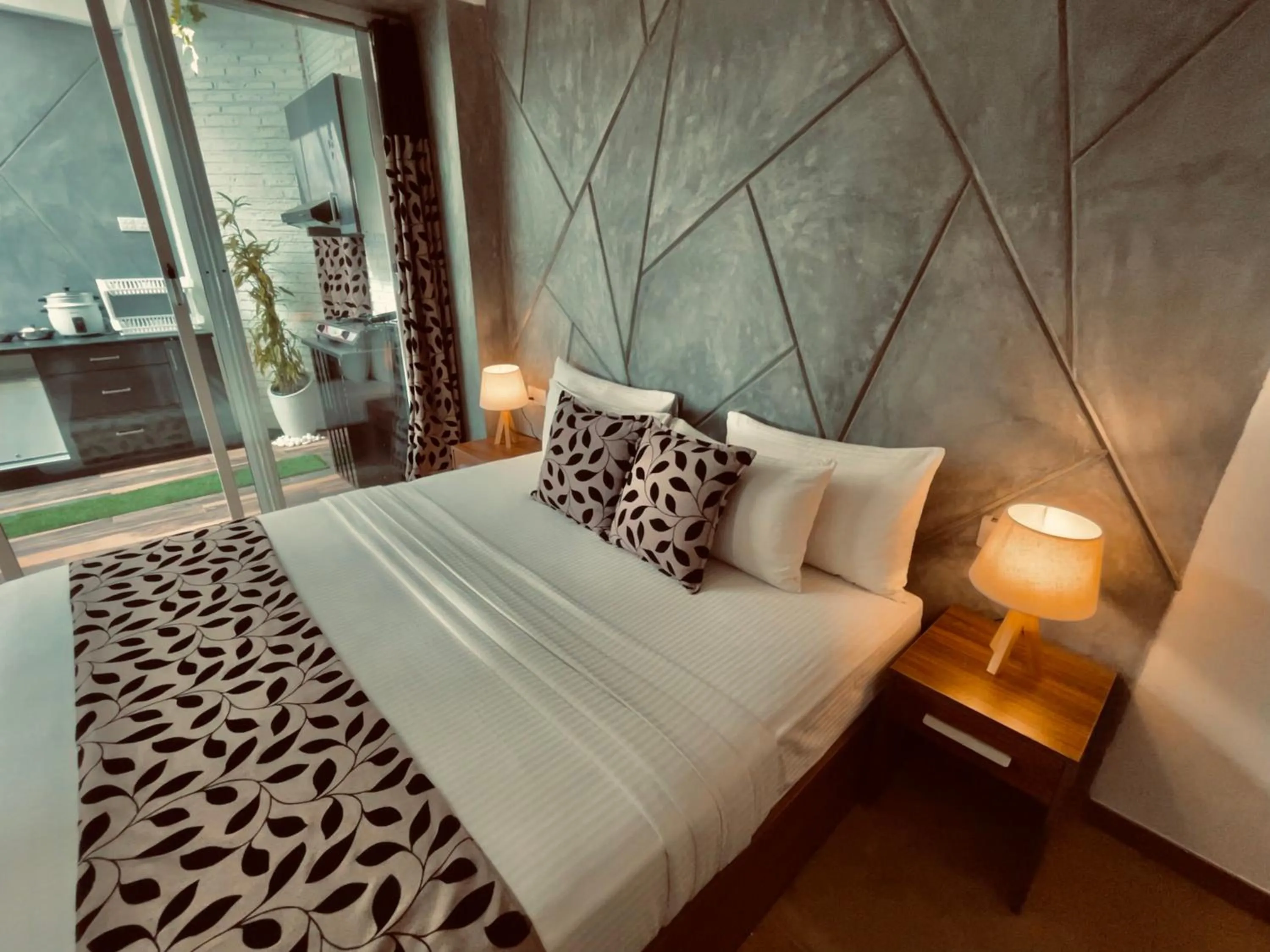 Bed in 8 Plus Motels