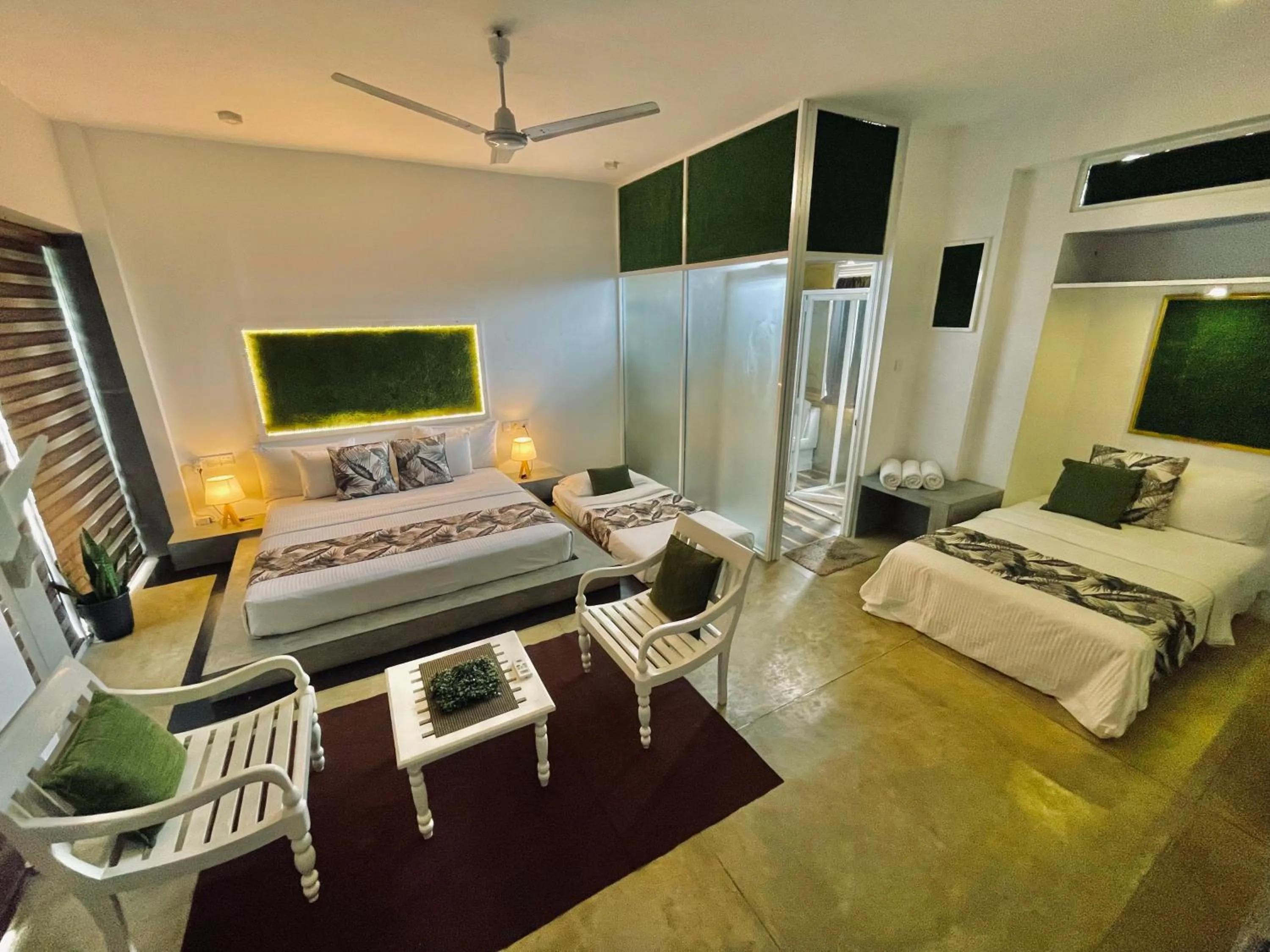 Bed in 8 Plus Motels