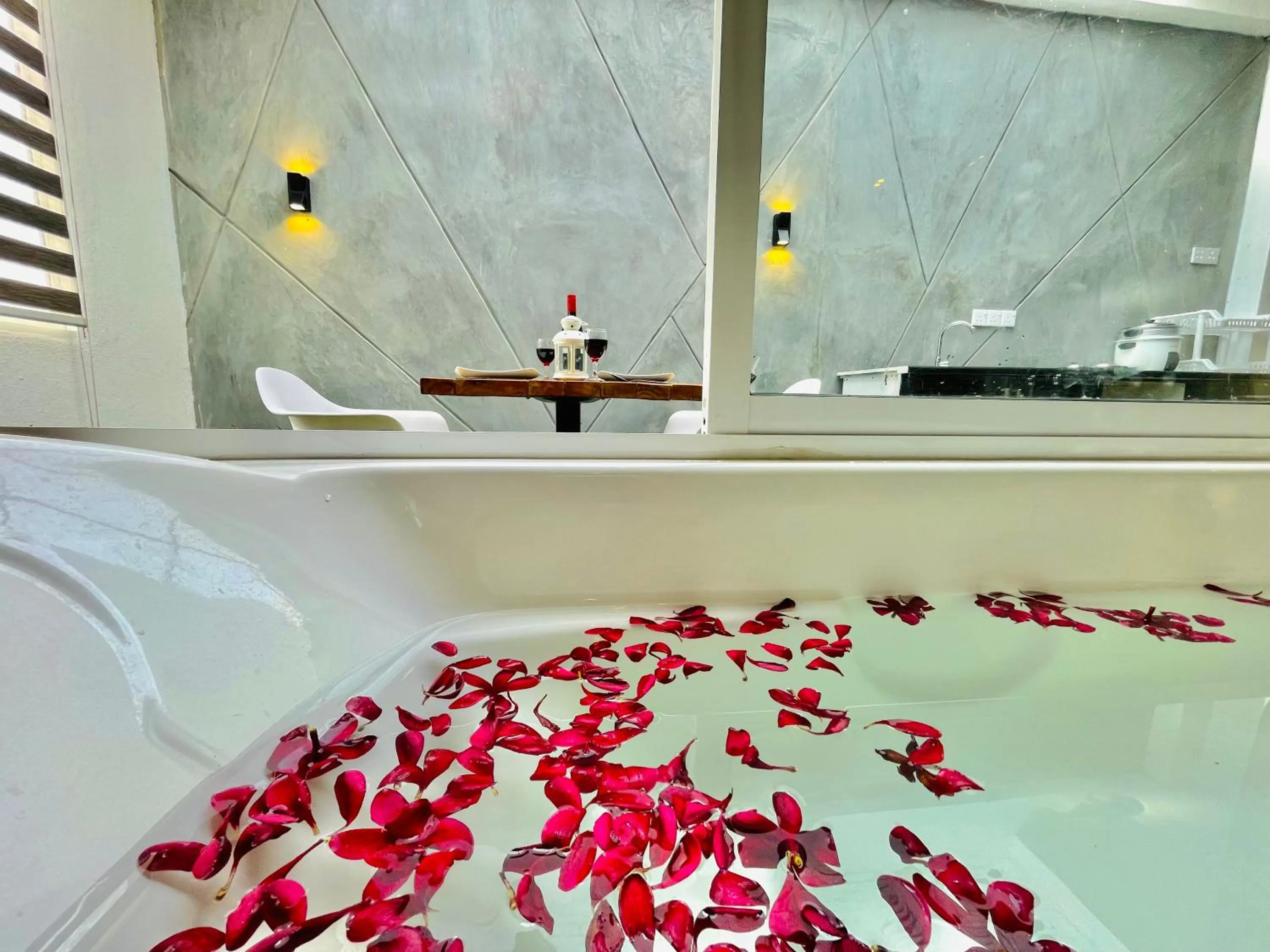 Bathroom in 8 Plus Motels