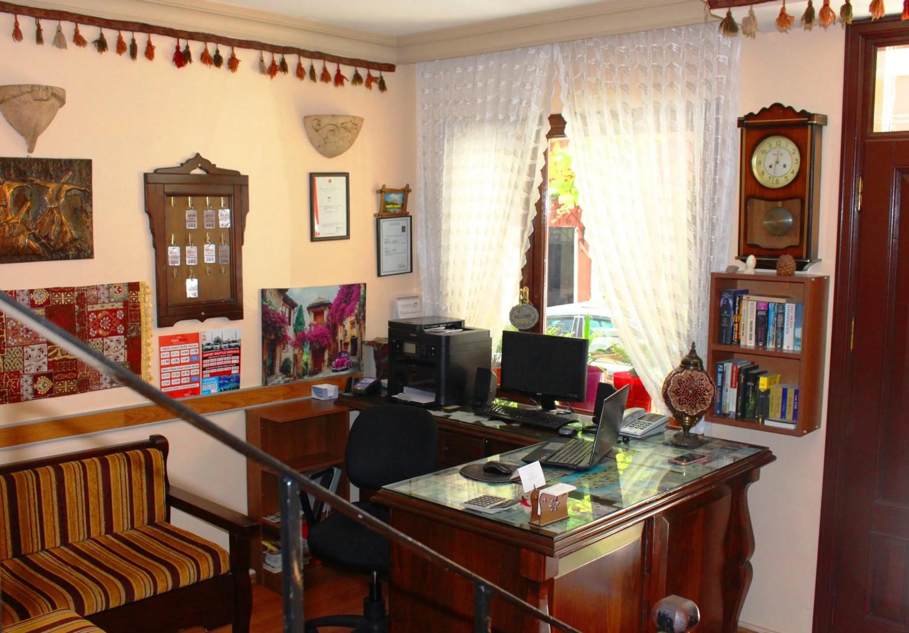 Lobby or reception in Hotel Peninsula