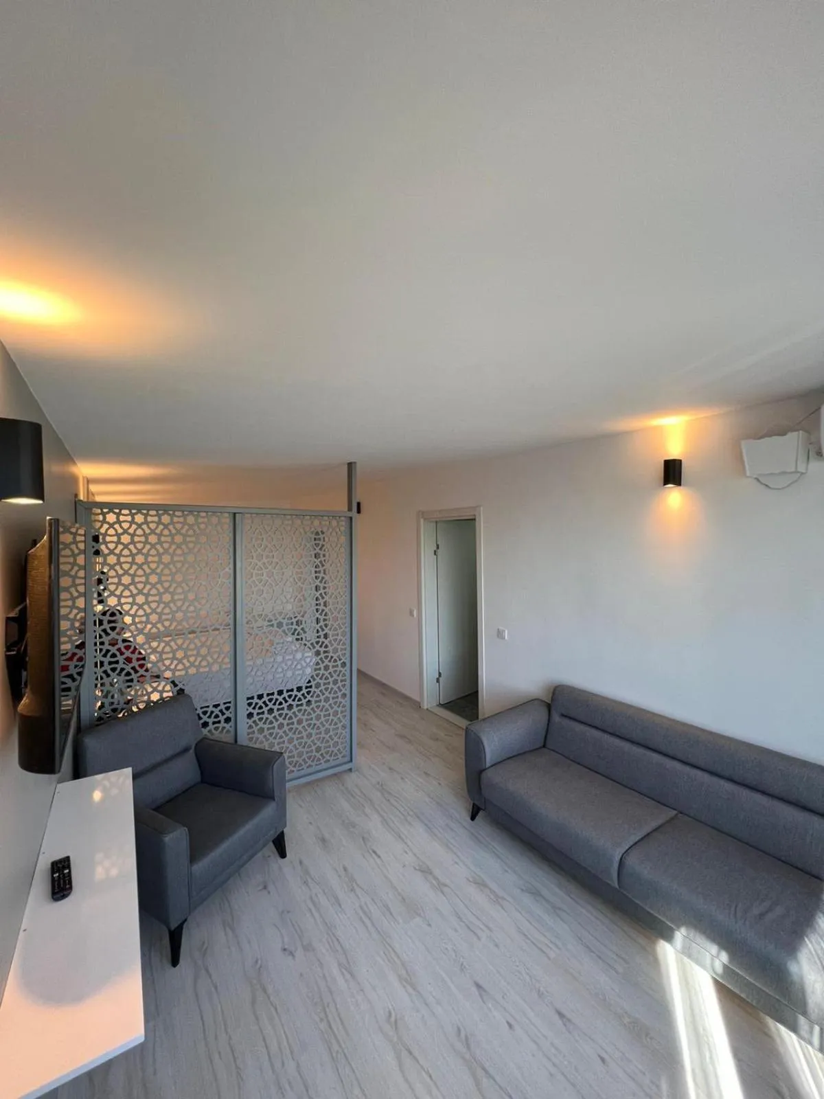 Seating area in Hotel Peninsula